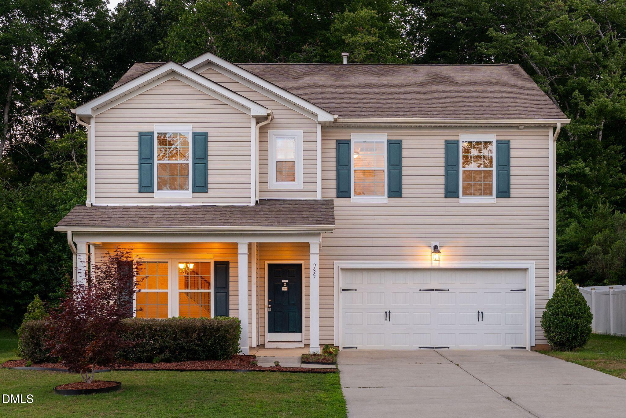 935 Sweet Gum Way Property Photo 1