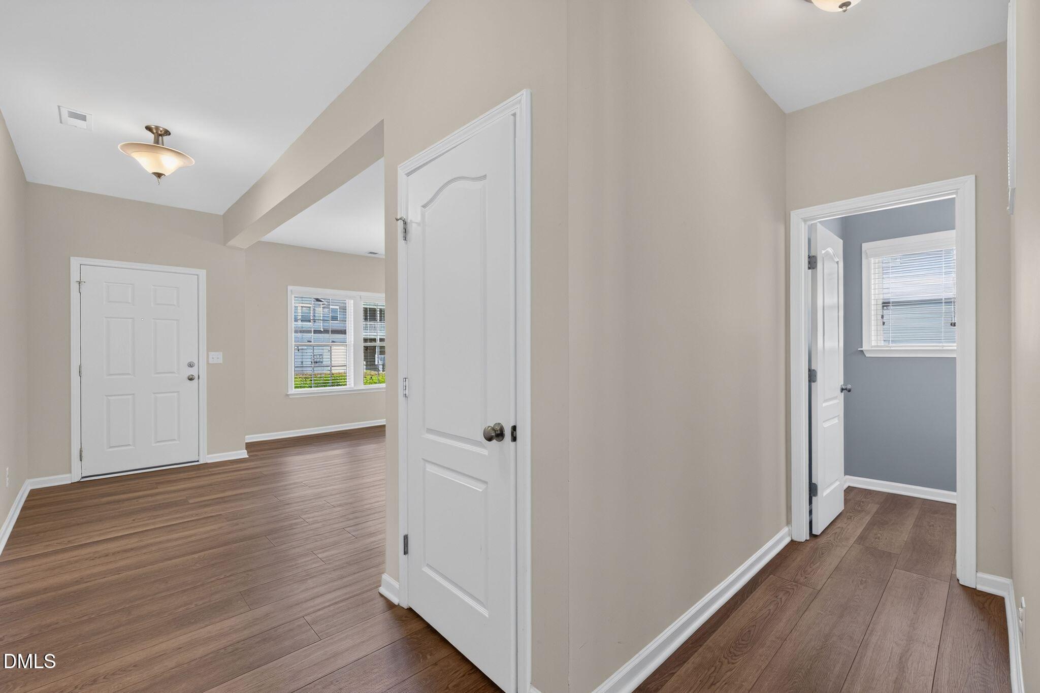 935 Sweet Gum Way Property Photo 10