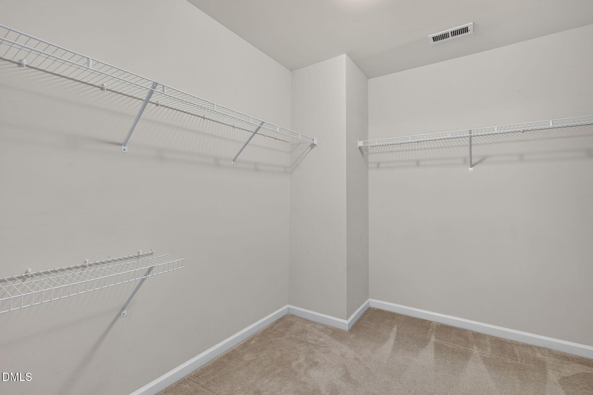 935 Sweet Gum Way Property Photo 16