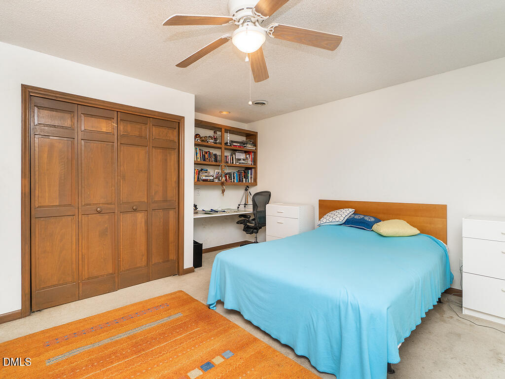 4005 Waldenbrook Court Property Photo 18