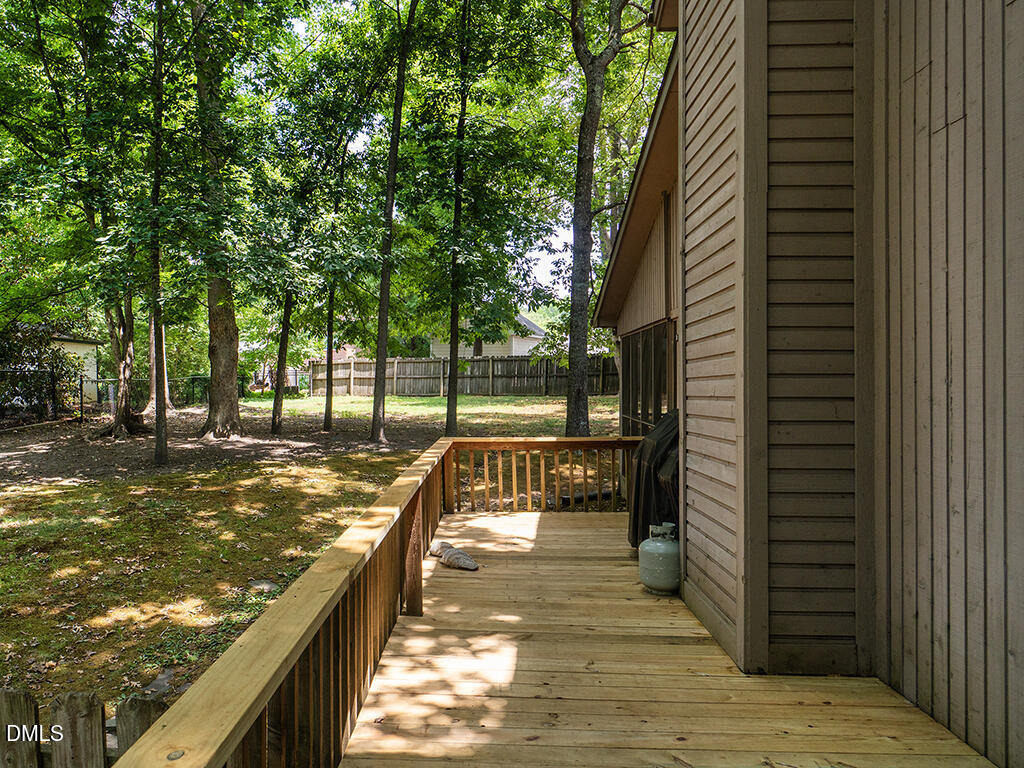 4005 Waldenbrook Court Property Photo 32