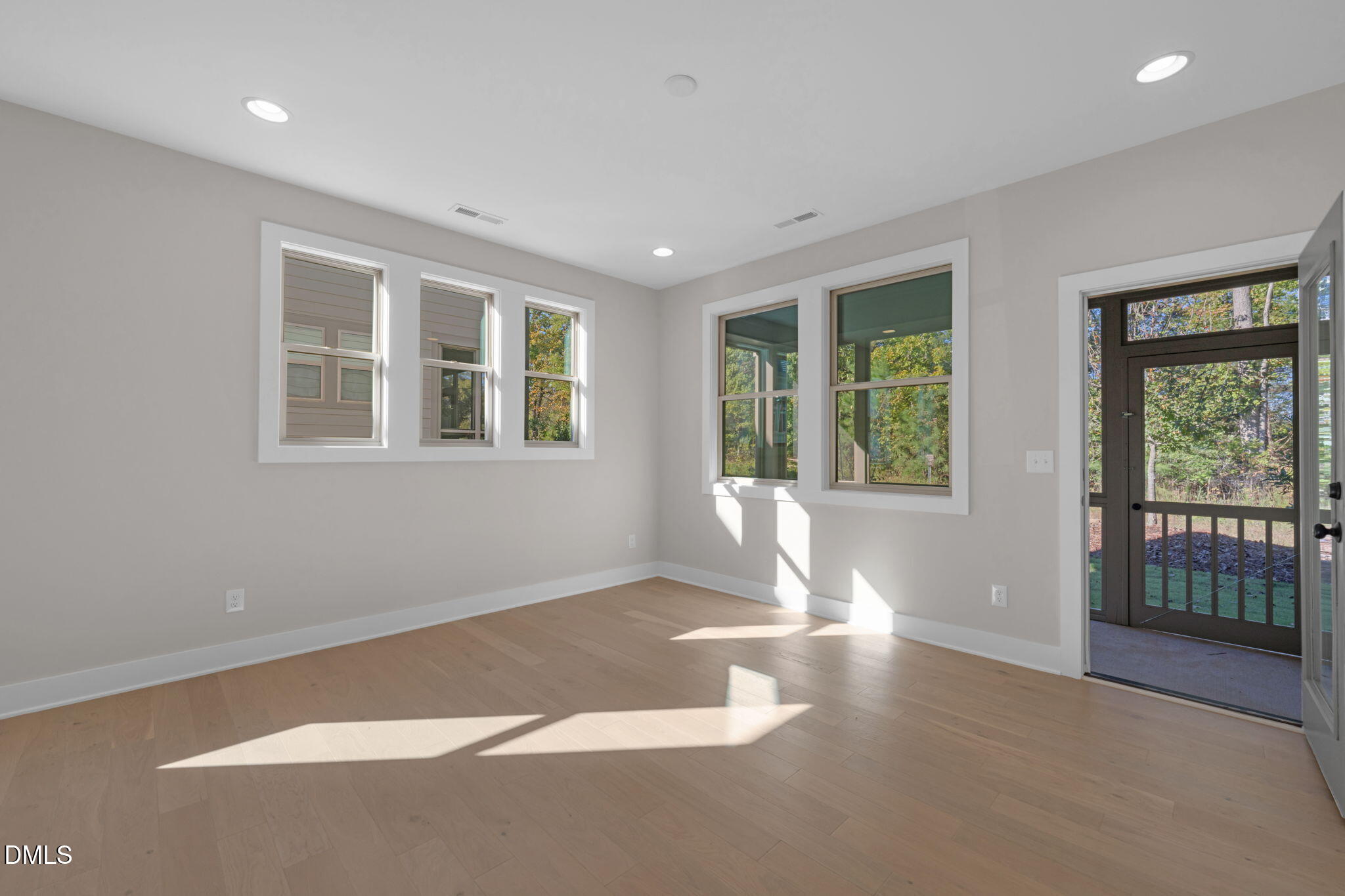 717 Mirkwood Avenue Property Photo 14
