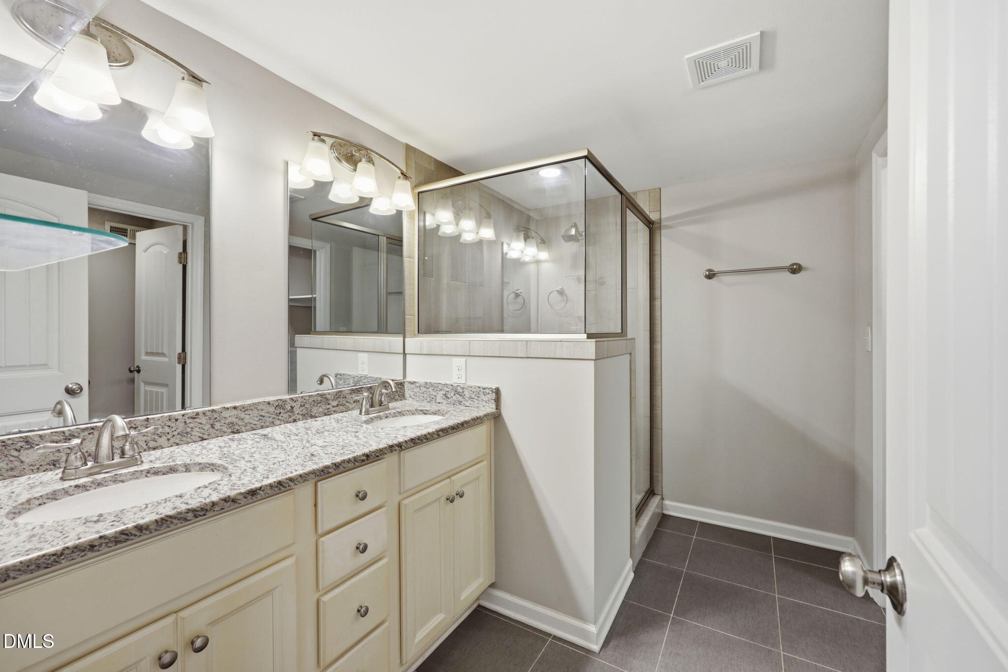 130 Harris Street Property Photo 29
