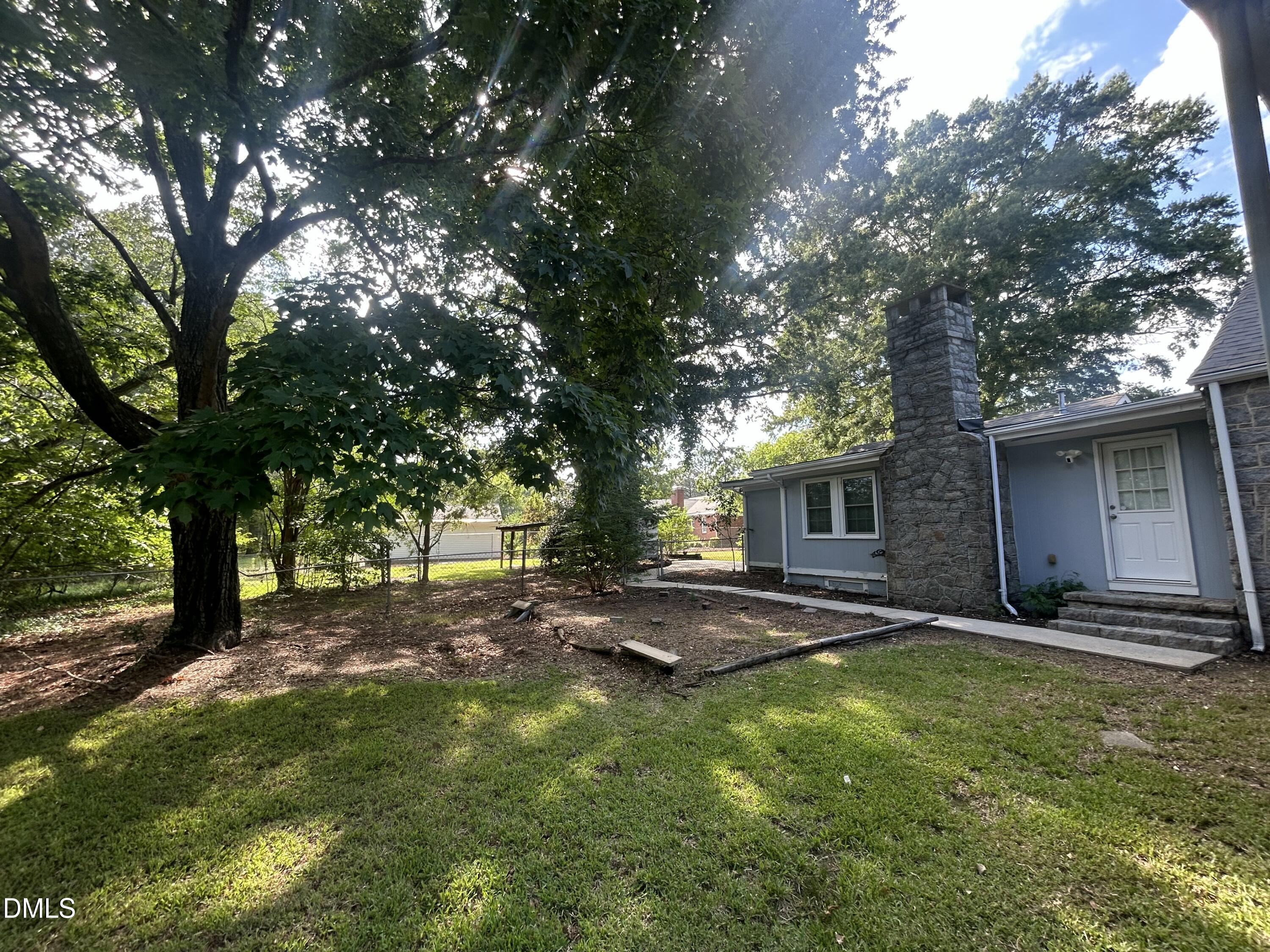 130 Harris Street Property Photo 38