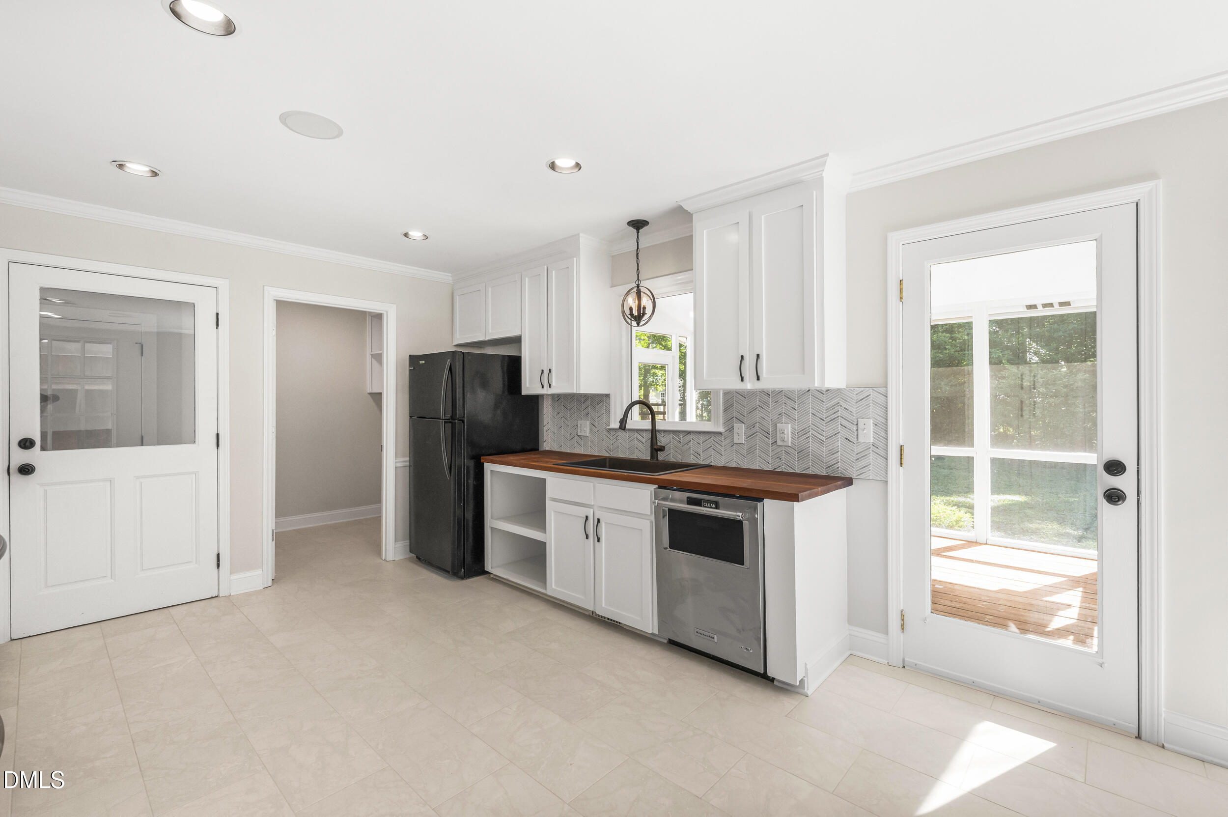 10605 Gardenia Court Property Photo 22