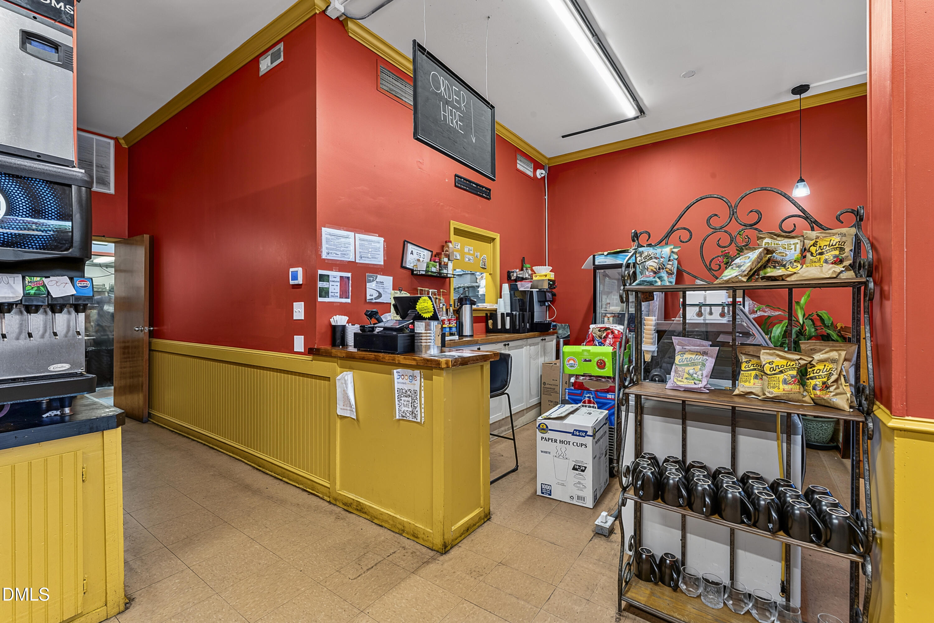 8 N Broad Street E Property Photo 6