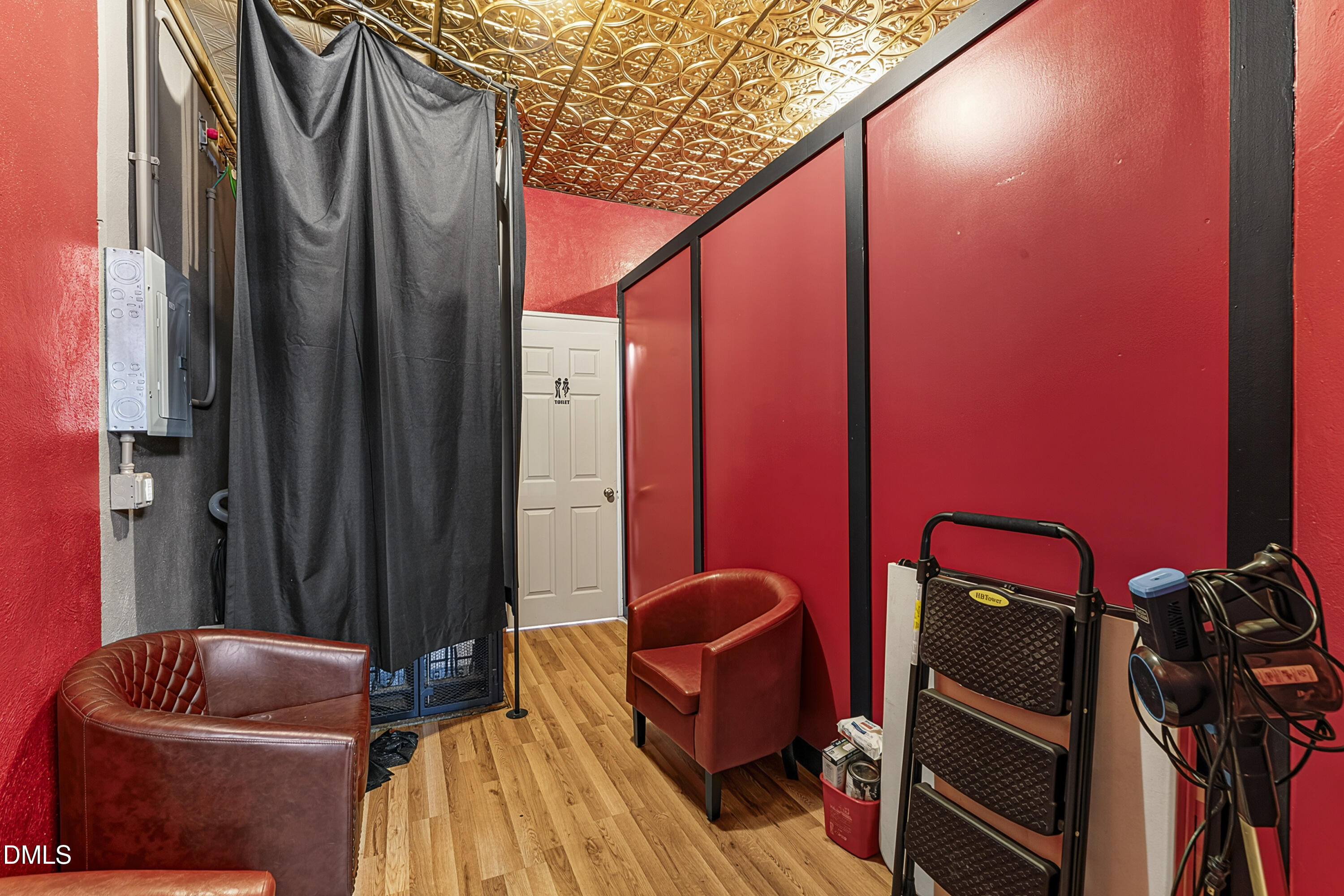 8 N Broad Street E Property Photo 7