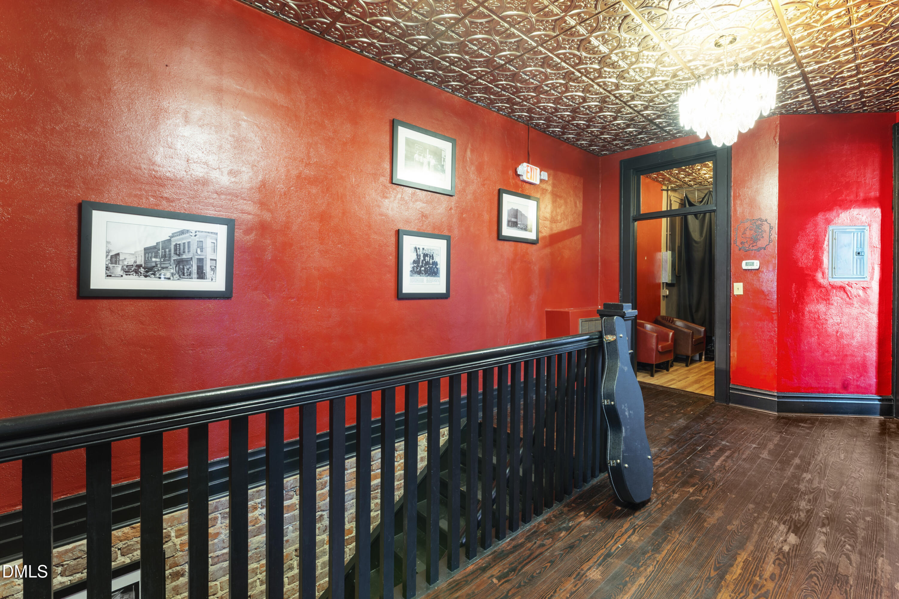 8 N Broad Street E Property Photo 9
