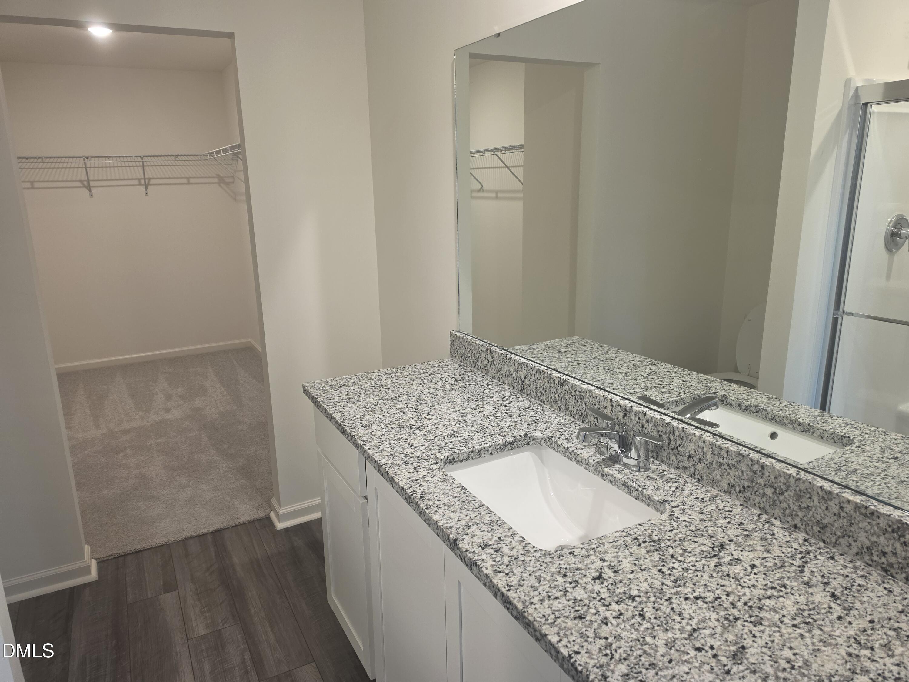 675 Essex Road Property Photo 10