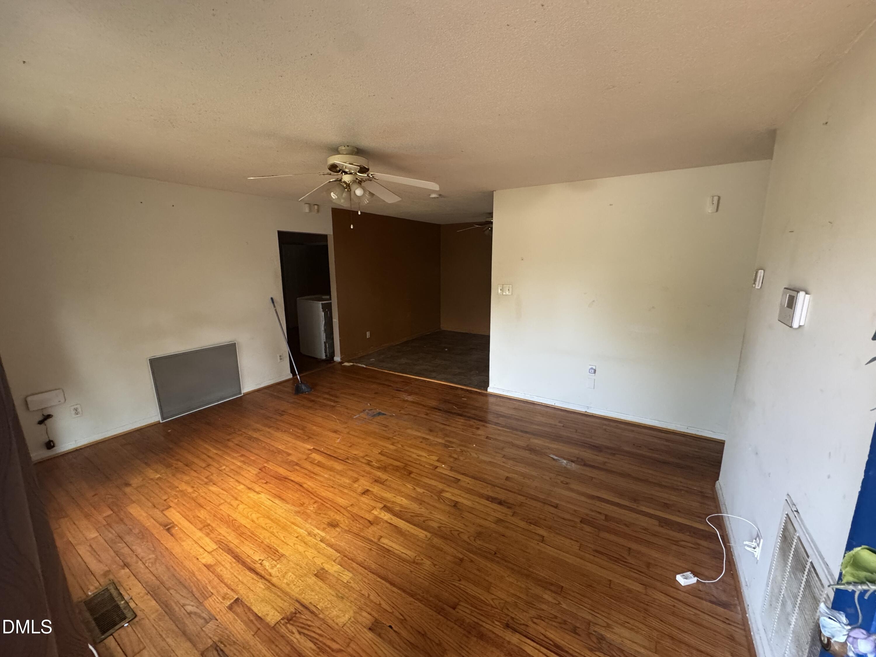 5124 Royal Acres Road Property Photo 4