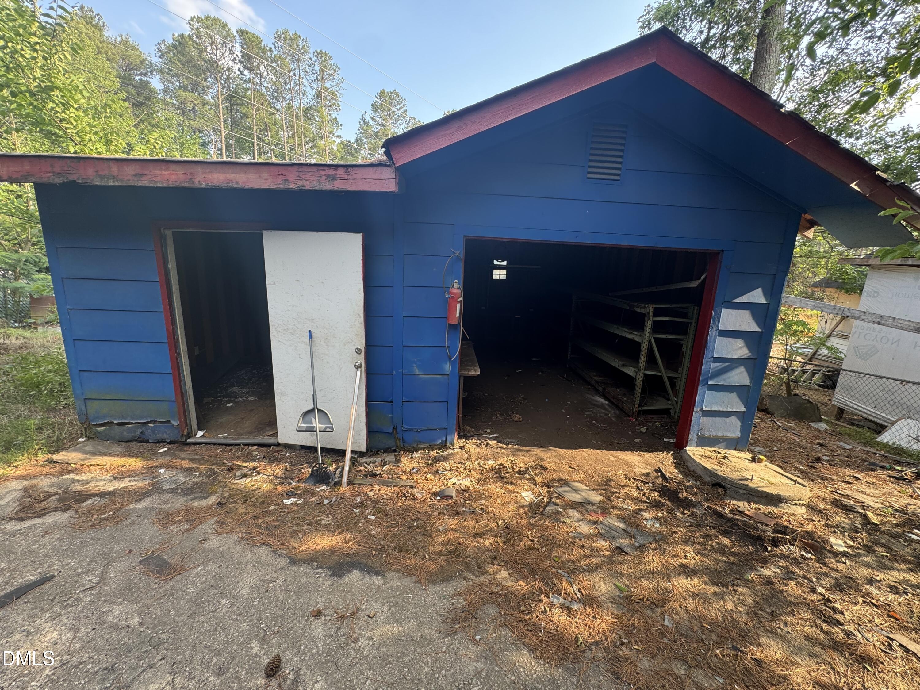 5124 Royal Acres Road Property Photo 5