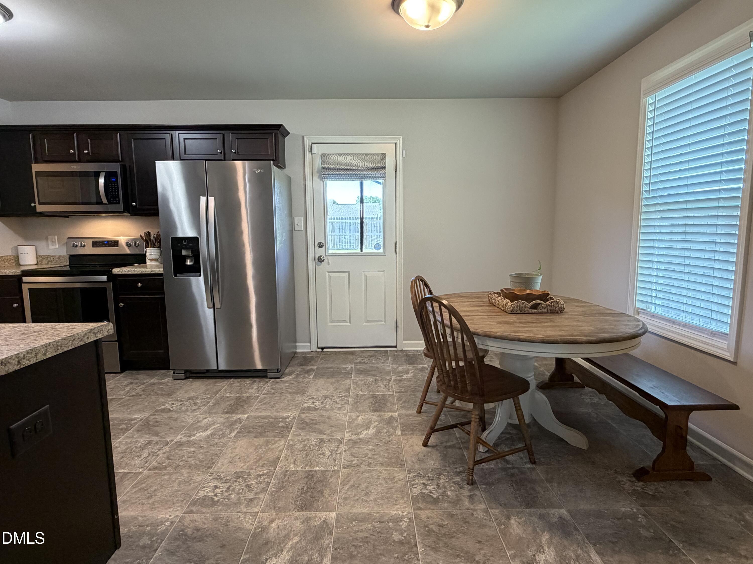 109 Larksdale Cove Property Photo 6