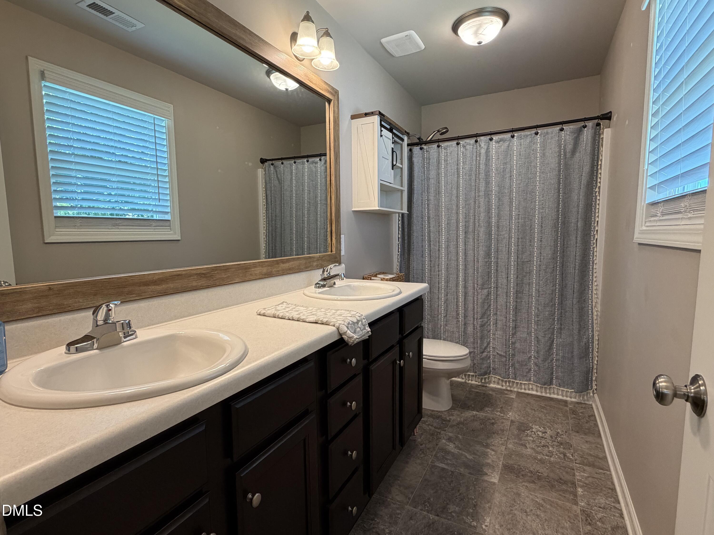 109 Larksdale Cove Property Photo 13