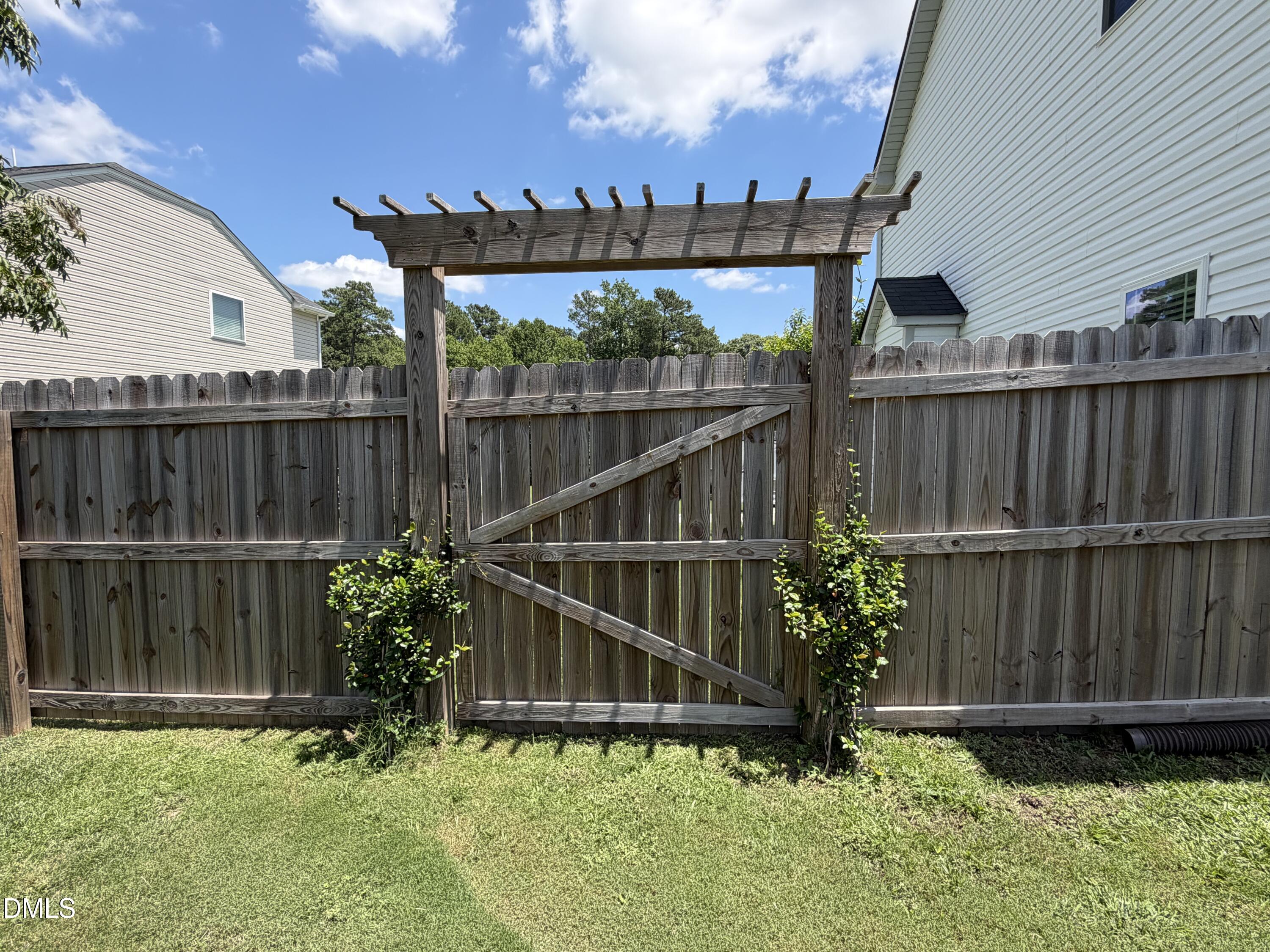 109 Larksdale Cove Property Photo 22