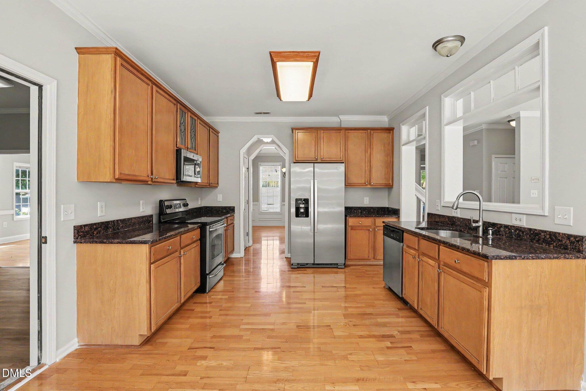 608 Hay River Street Property Photo 15