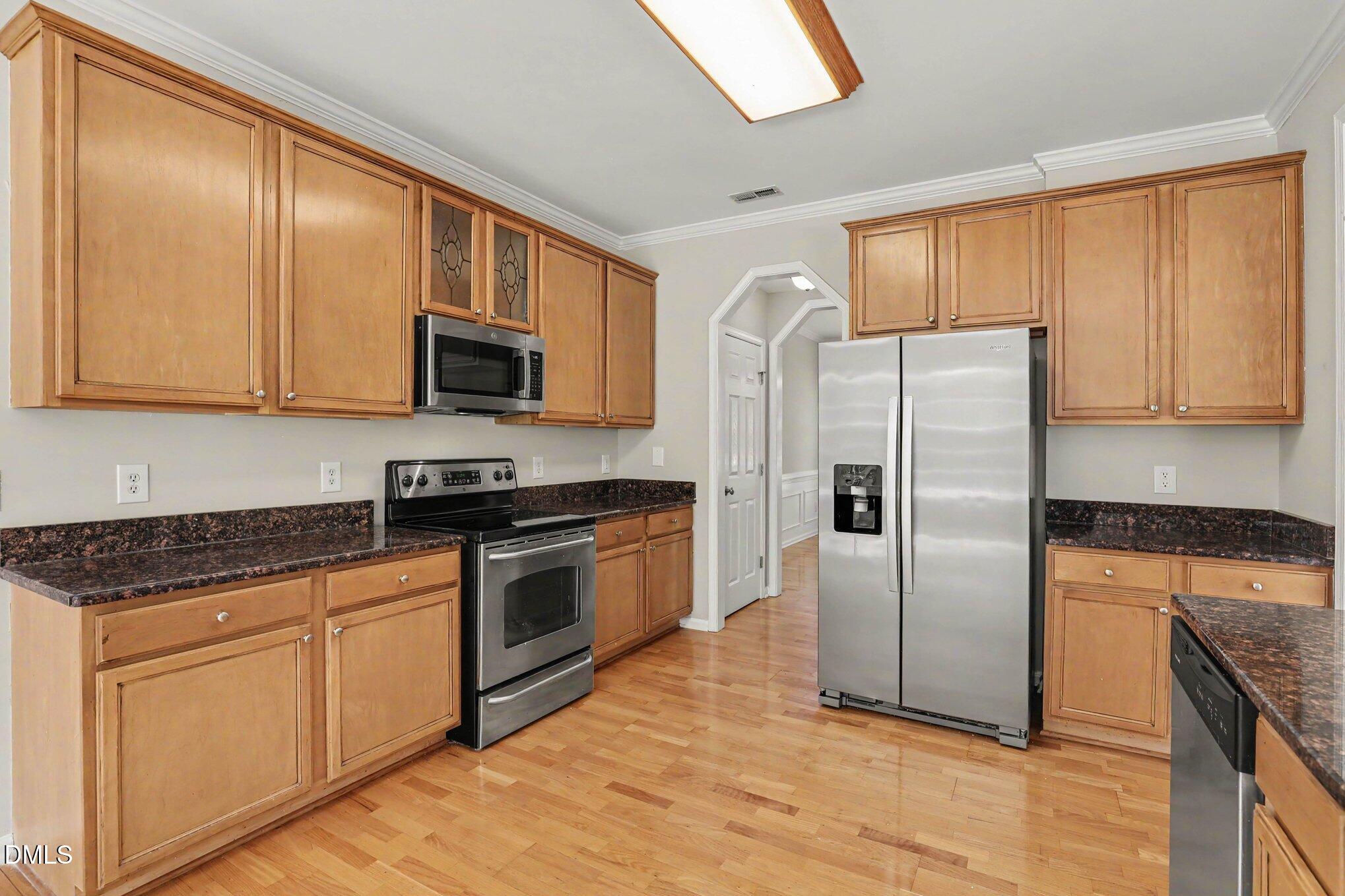608 Hay River Street Property Photo 16