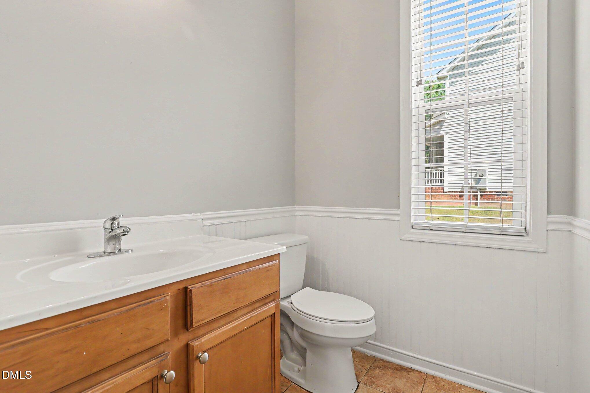 608 Hay River Street Property Photo 27