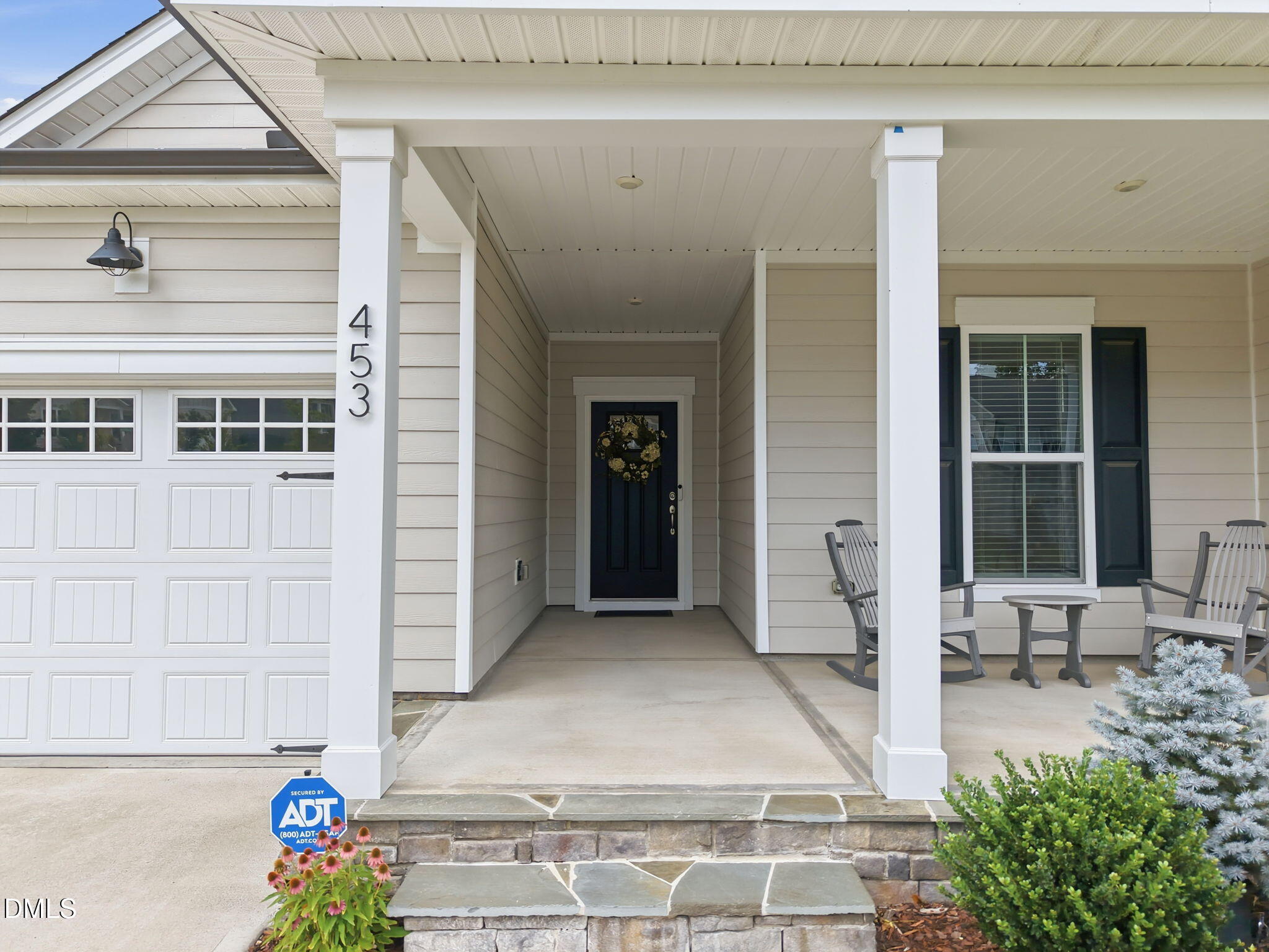 453 Heritage Regency Drive Property Photo 5