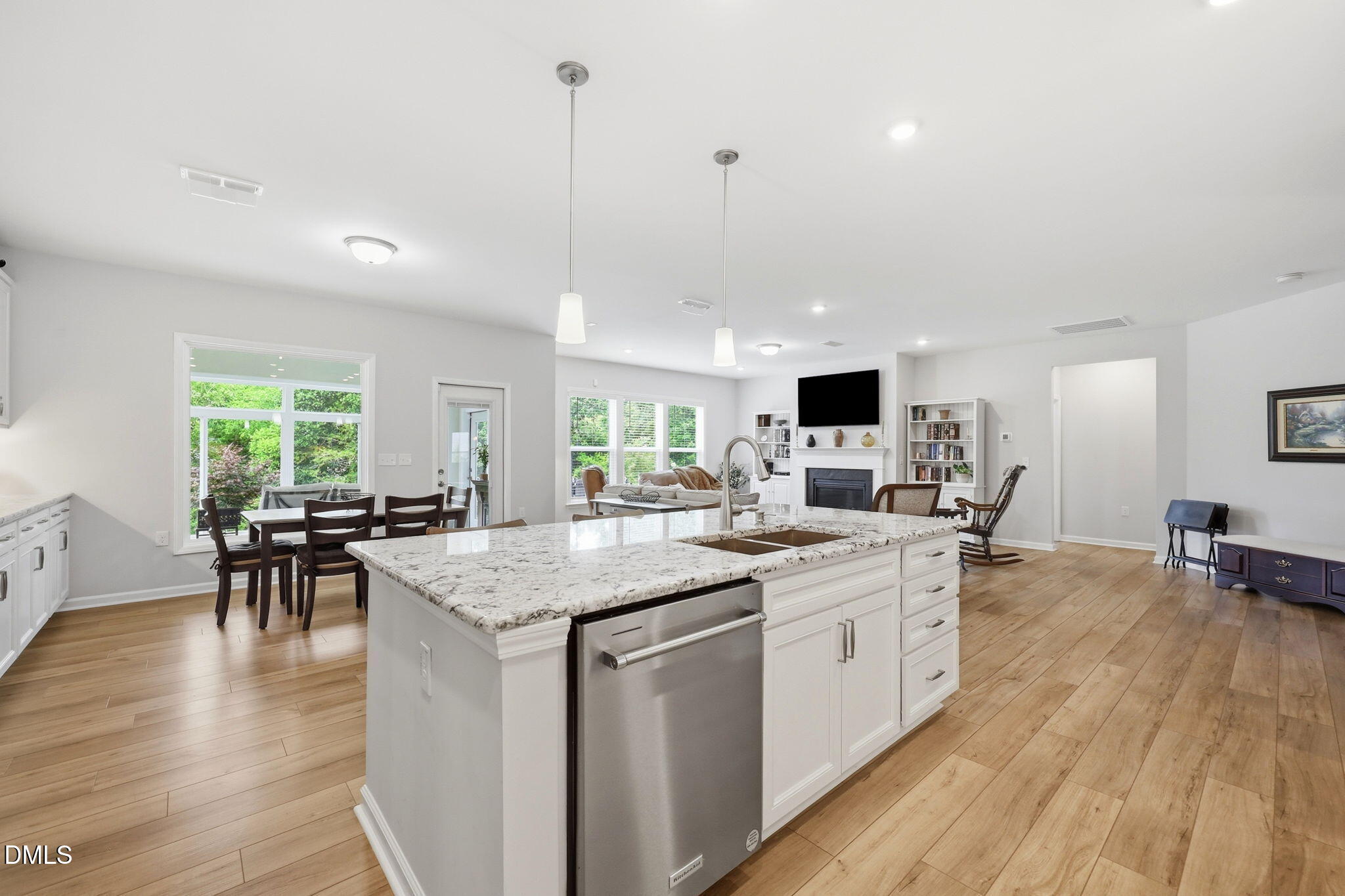 453 Heritage Regency Drive Property Photo 13