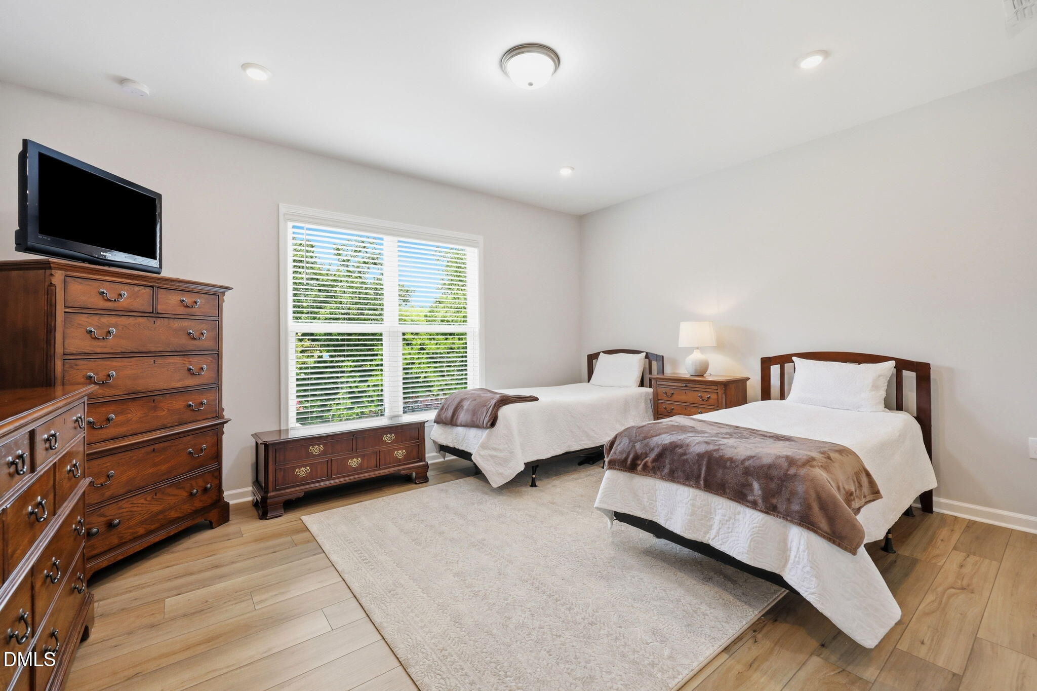 453 Heritage Regency Drive Property Photo 23