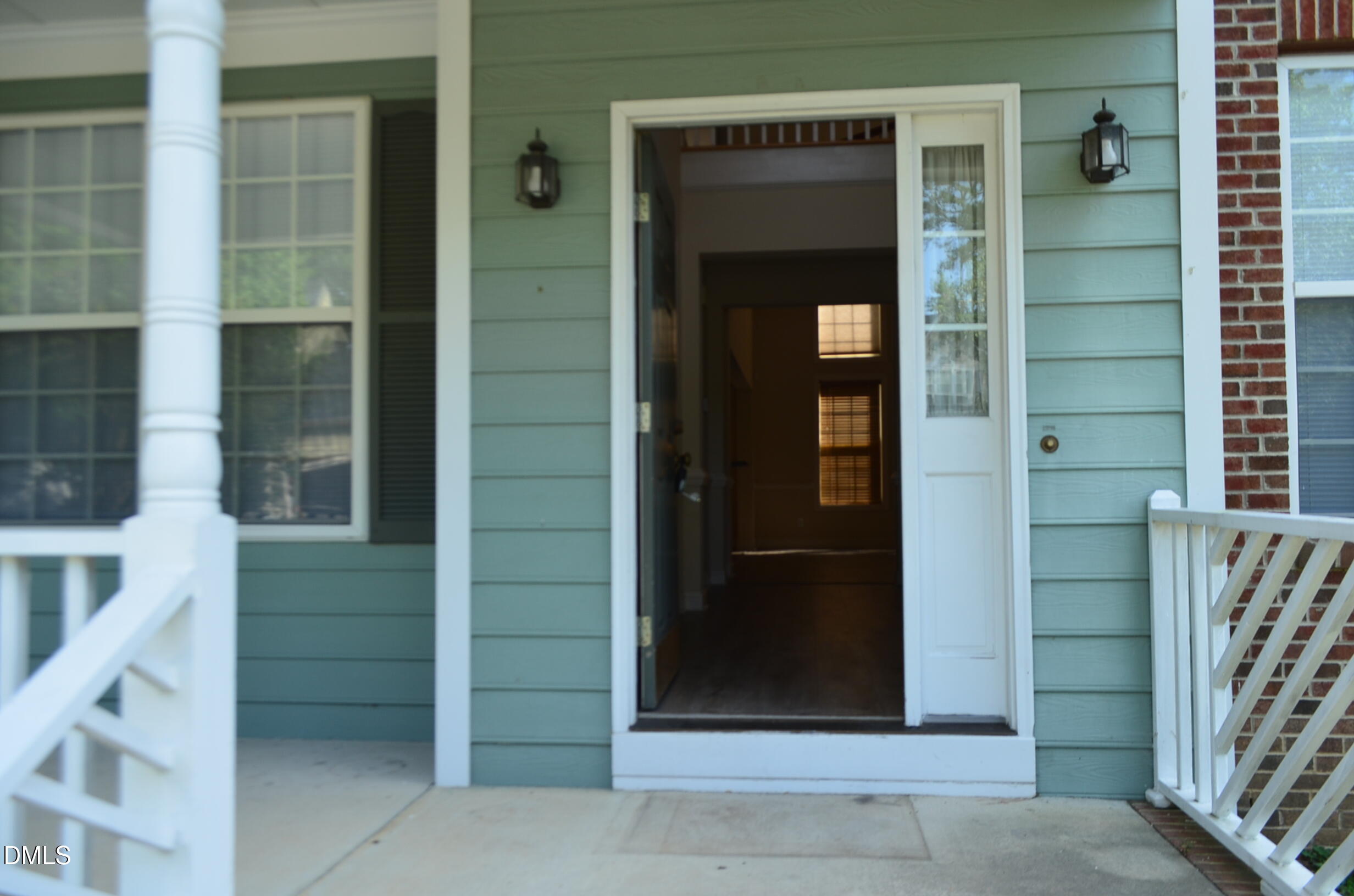 311 Capistrane Drive Property Photo 5