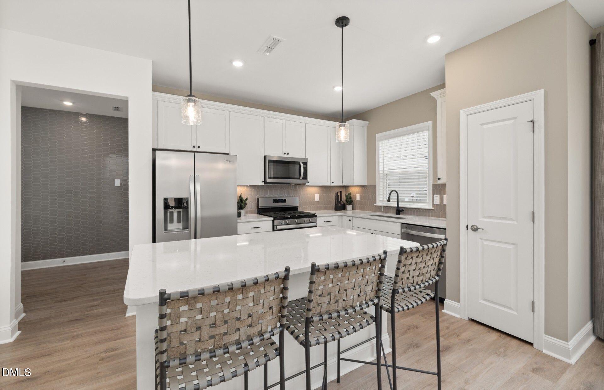 137 Omaha Way Property Photo 3