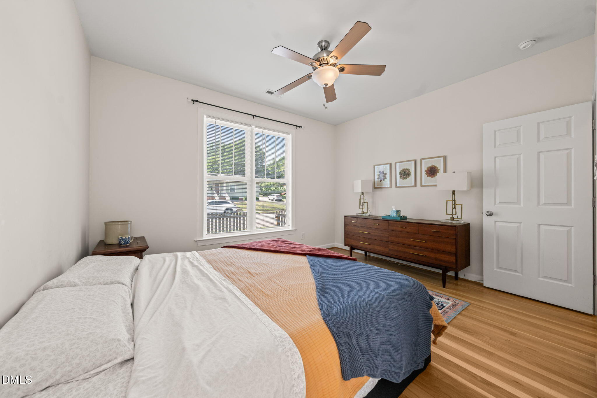 805 E Jones Street Property Photo 8