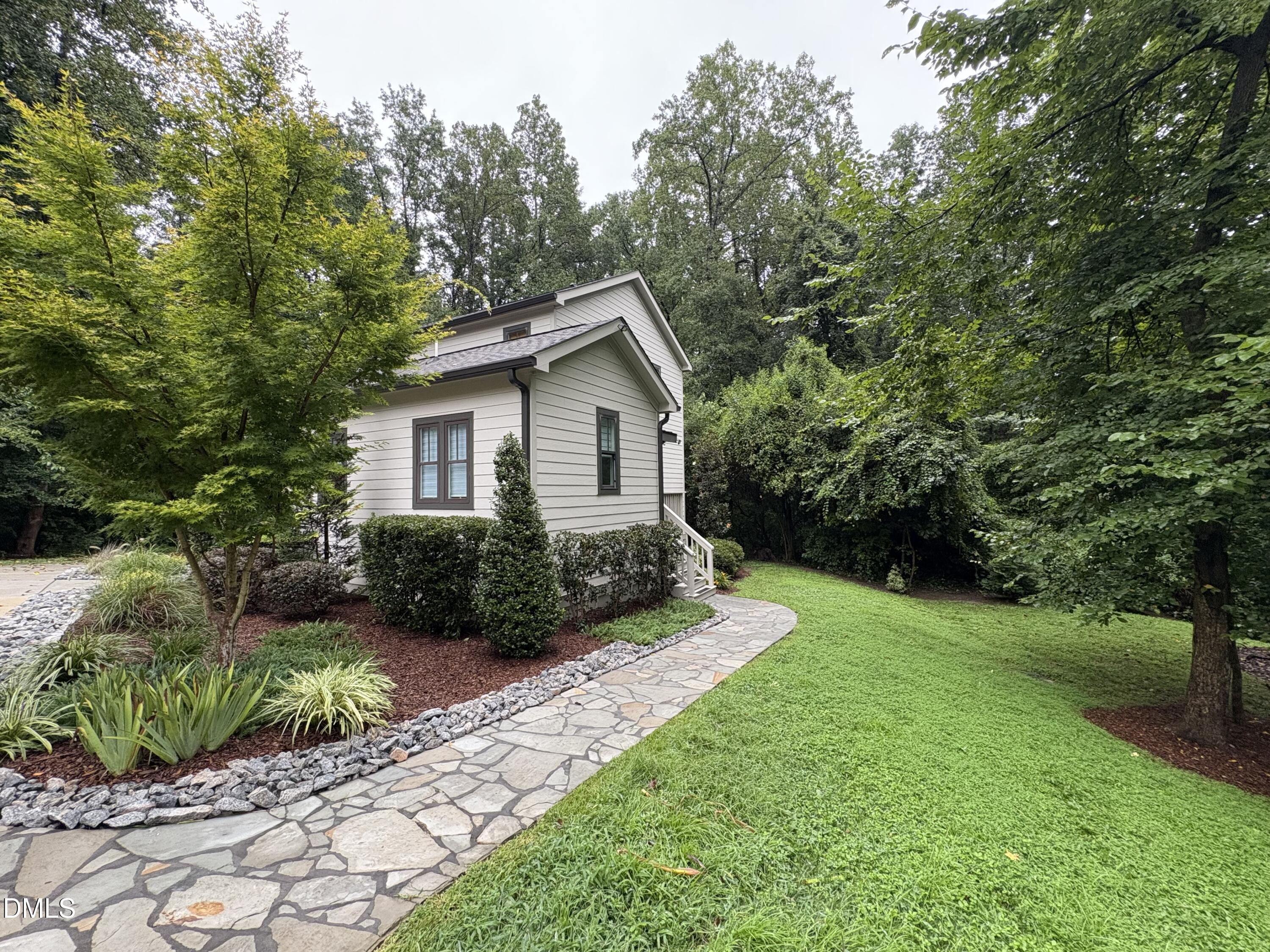 1700 Evergreen Avenue Property Photo 4