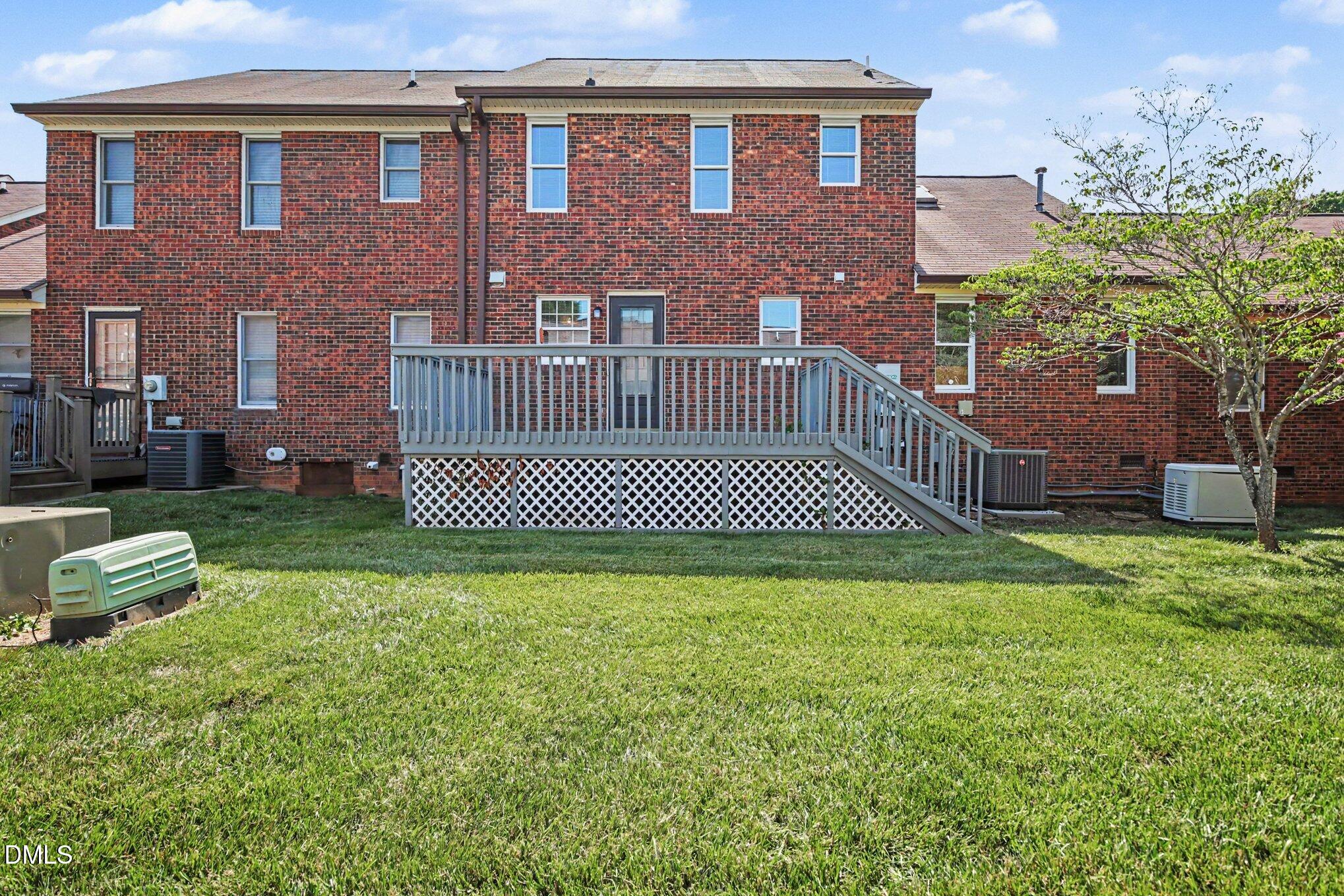 1816 Meadowview Drive Property Photo 7