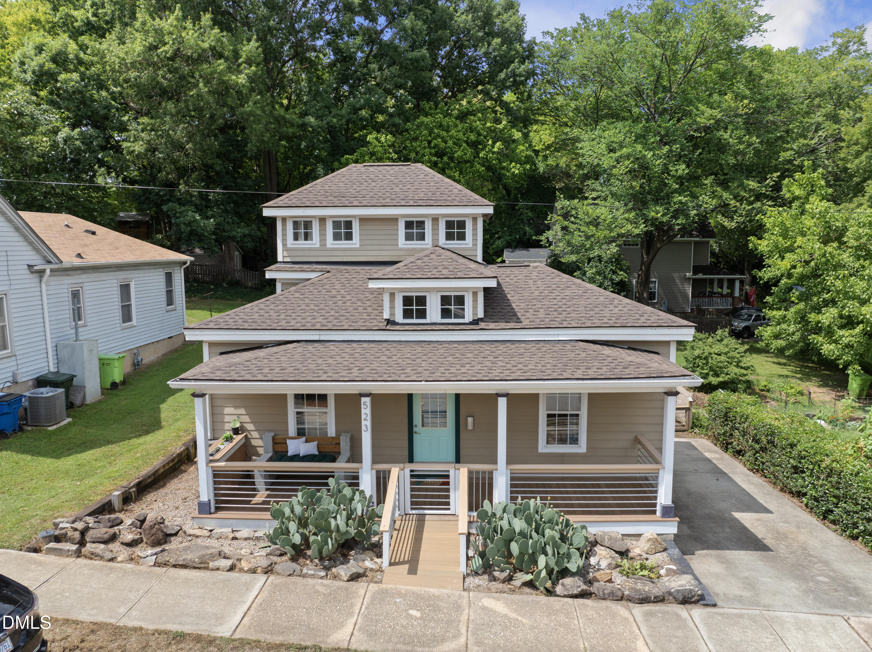 523 E Edenton Street Property Photo 1