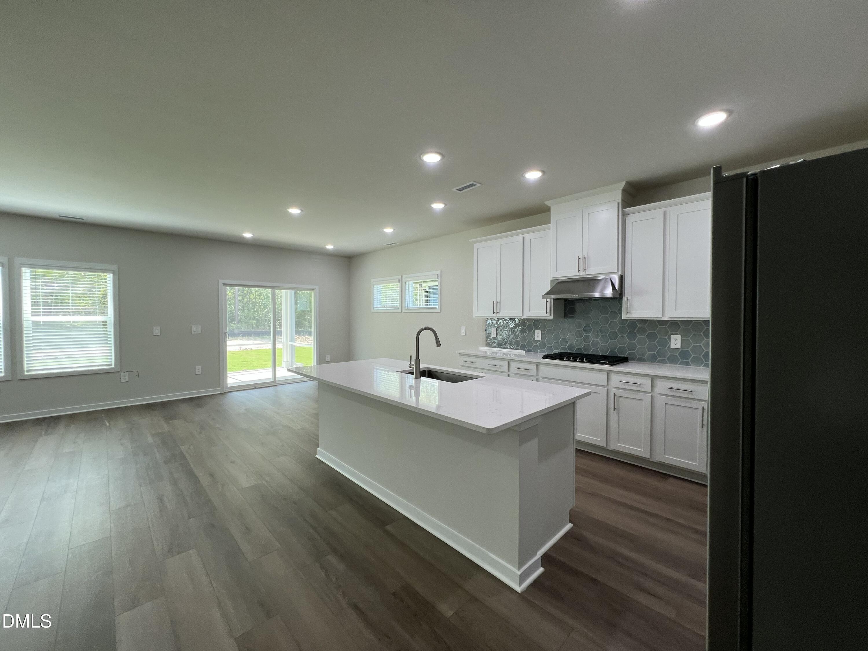 528 Marshrose Road Property Photo 4