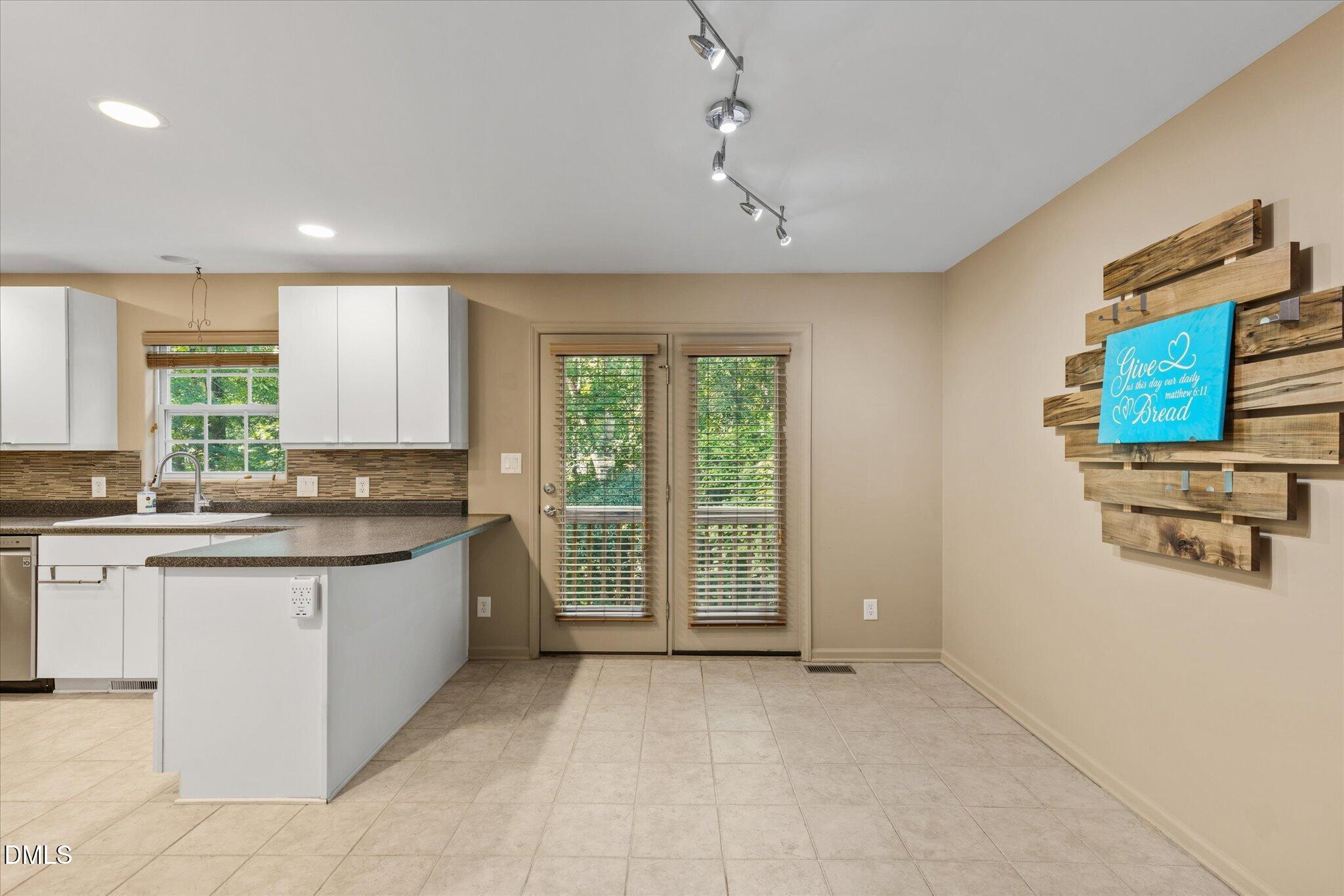 2575 Mint Julep Drive Property Photo 17