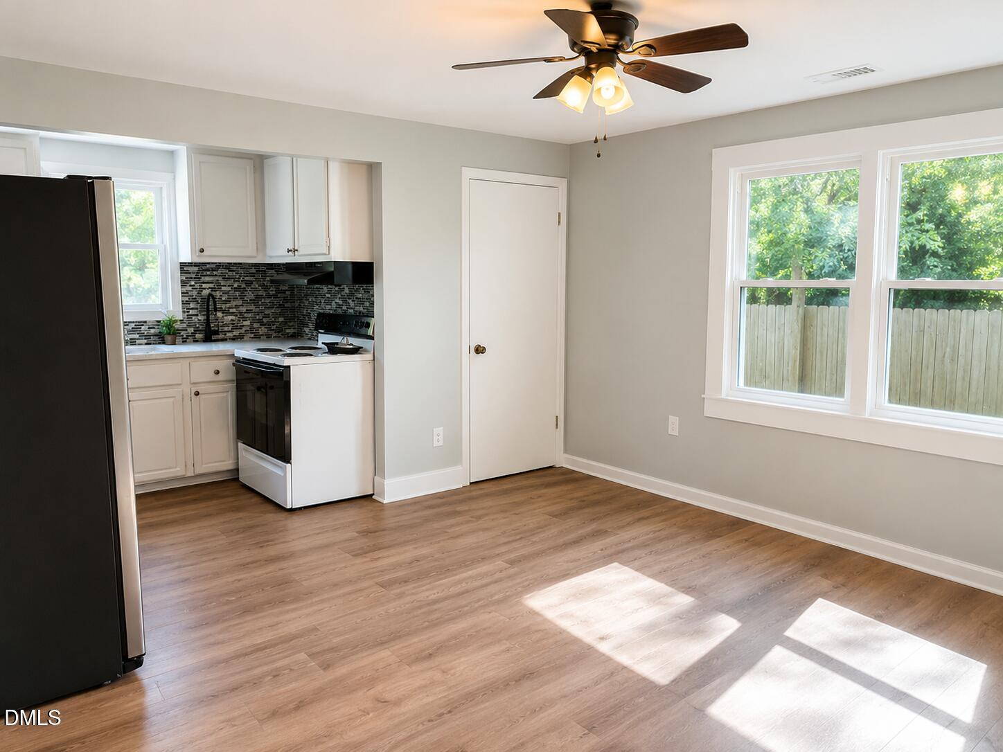 3133 Tryon Road Property Photo 6
