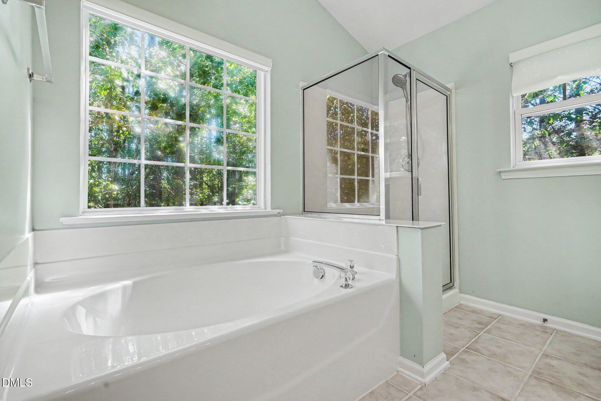 6 Silverbell Court Property Photo 18