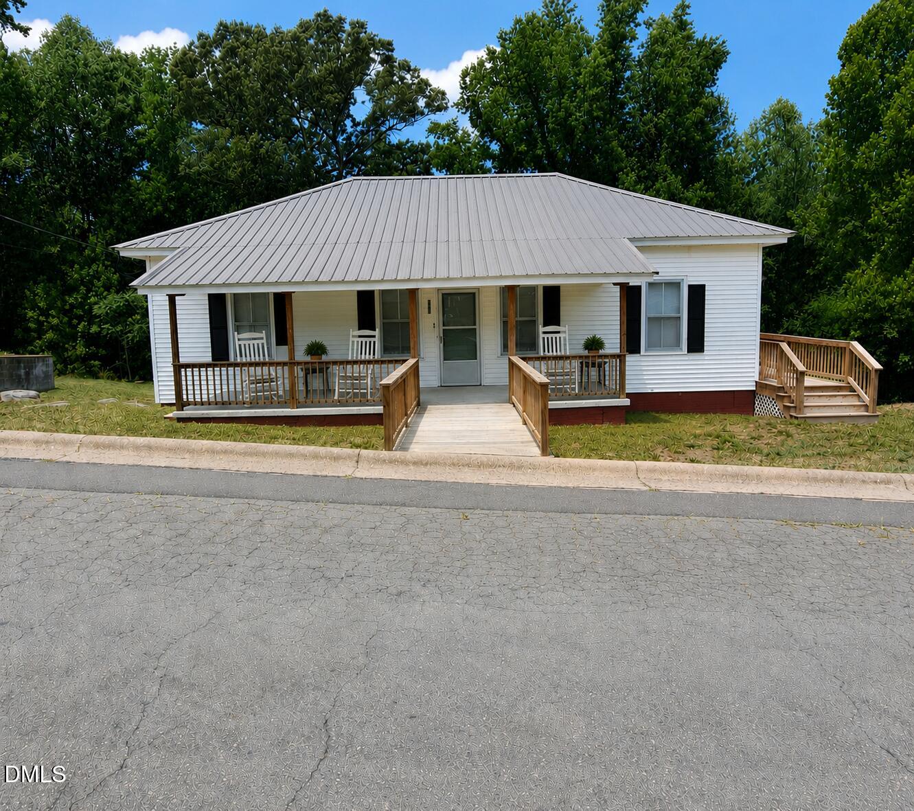 221 Lake Drive Property Photo 1