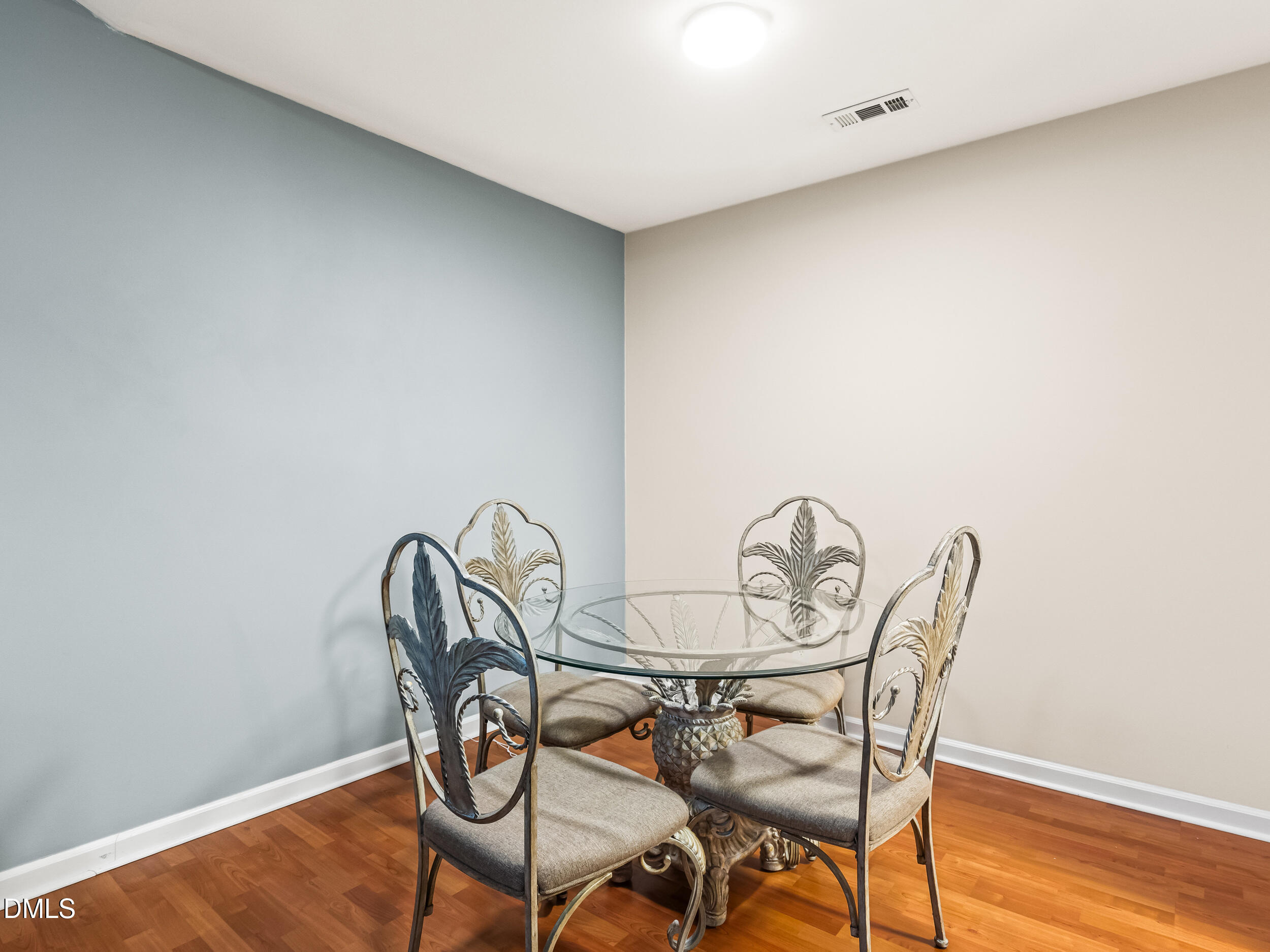 1001 Kingswood Drive J Property Photo 11