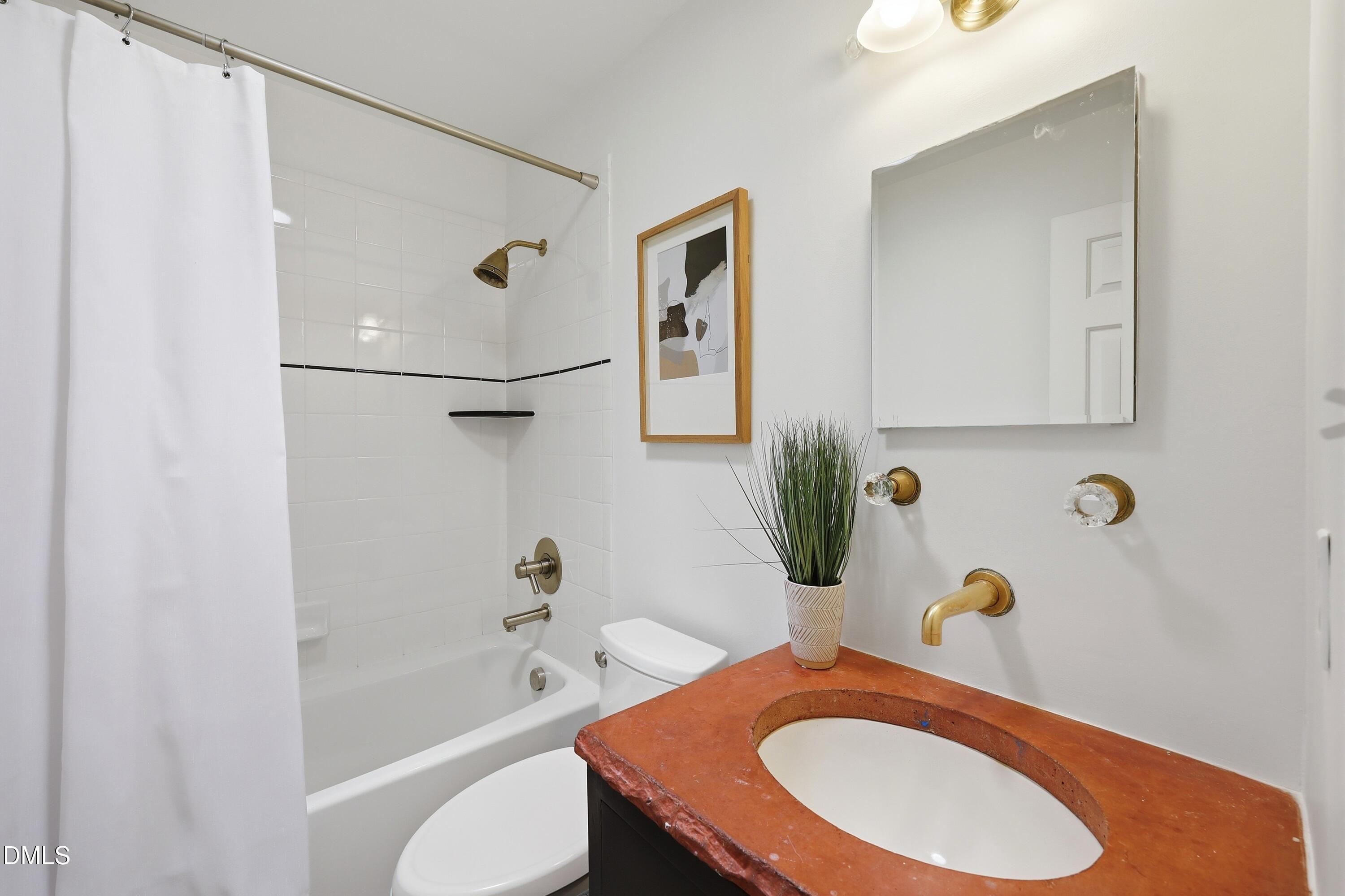 2824 Wycliff Road Property Photo 36