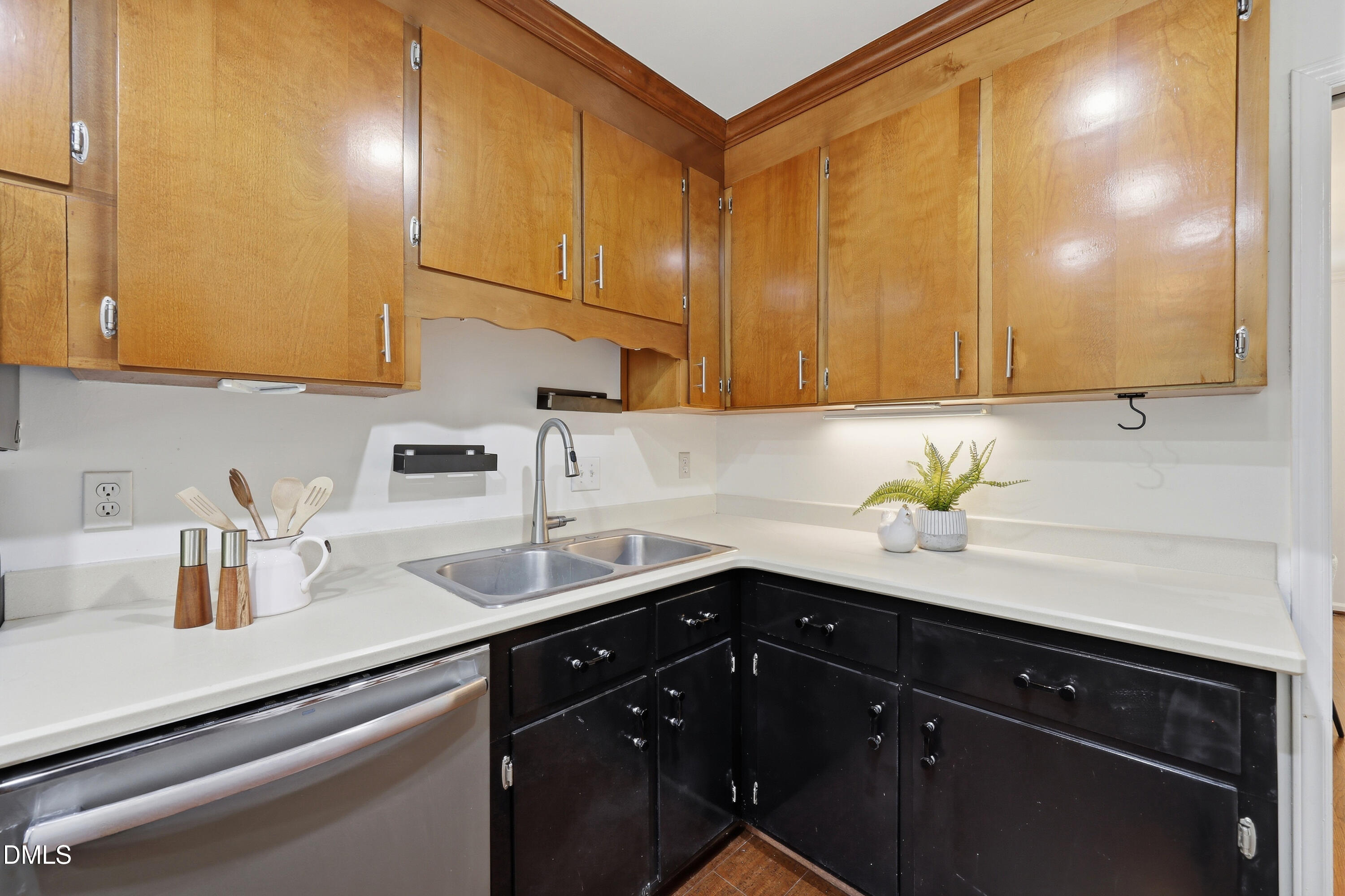 2824 Wycliff Road Property Photo 39