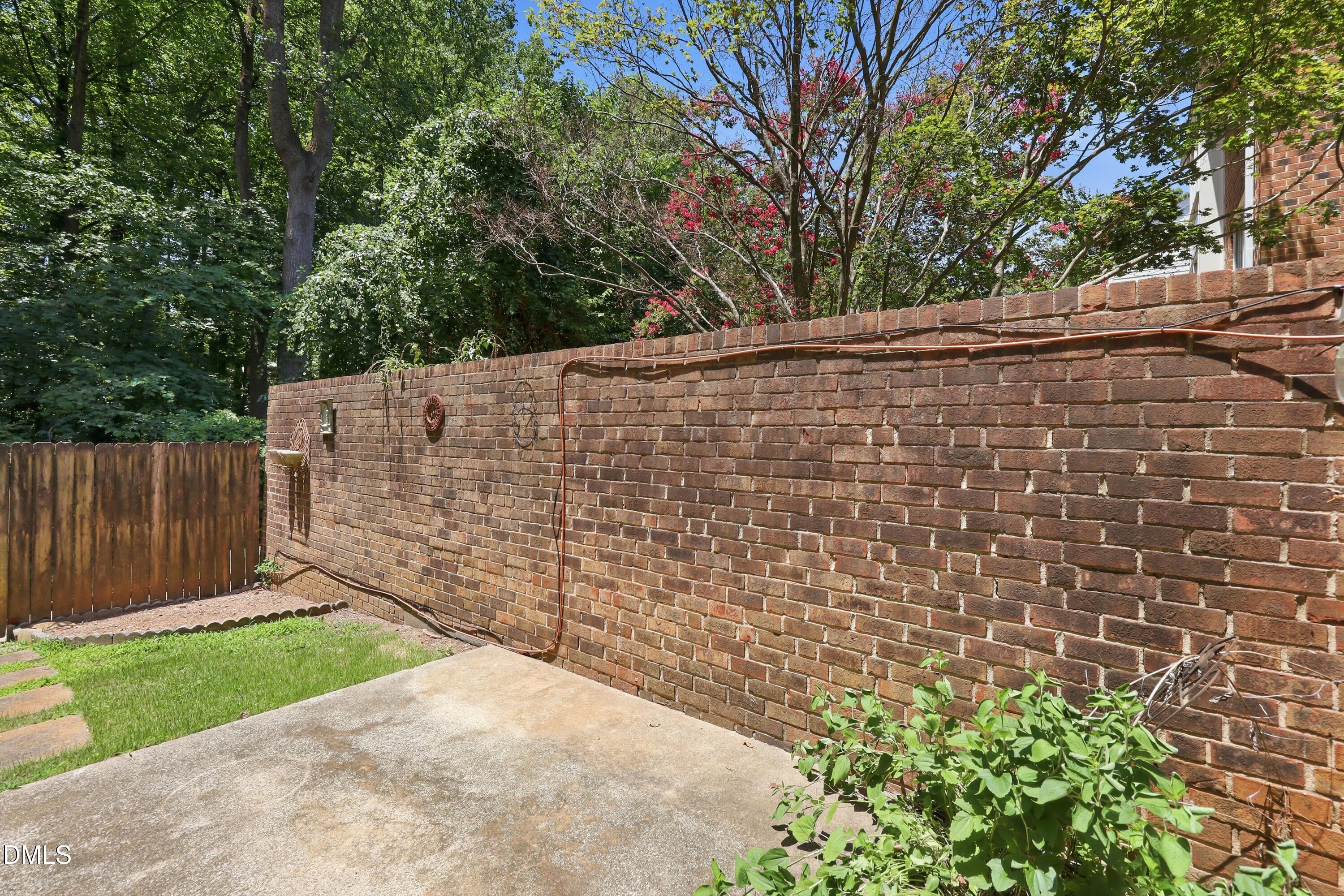 2824 Wycliff Road Property Photo 47