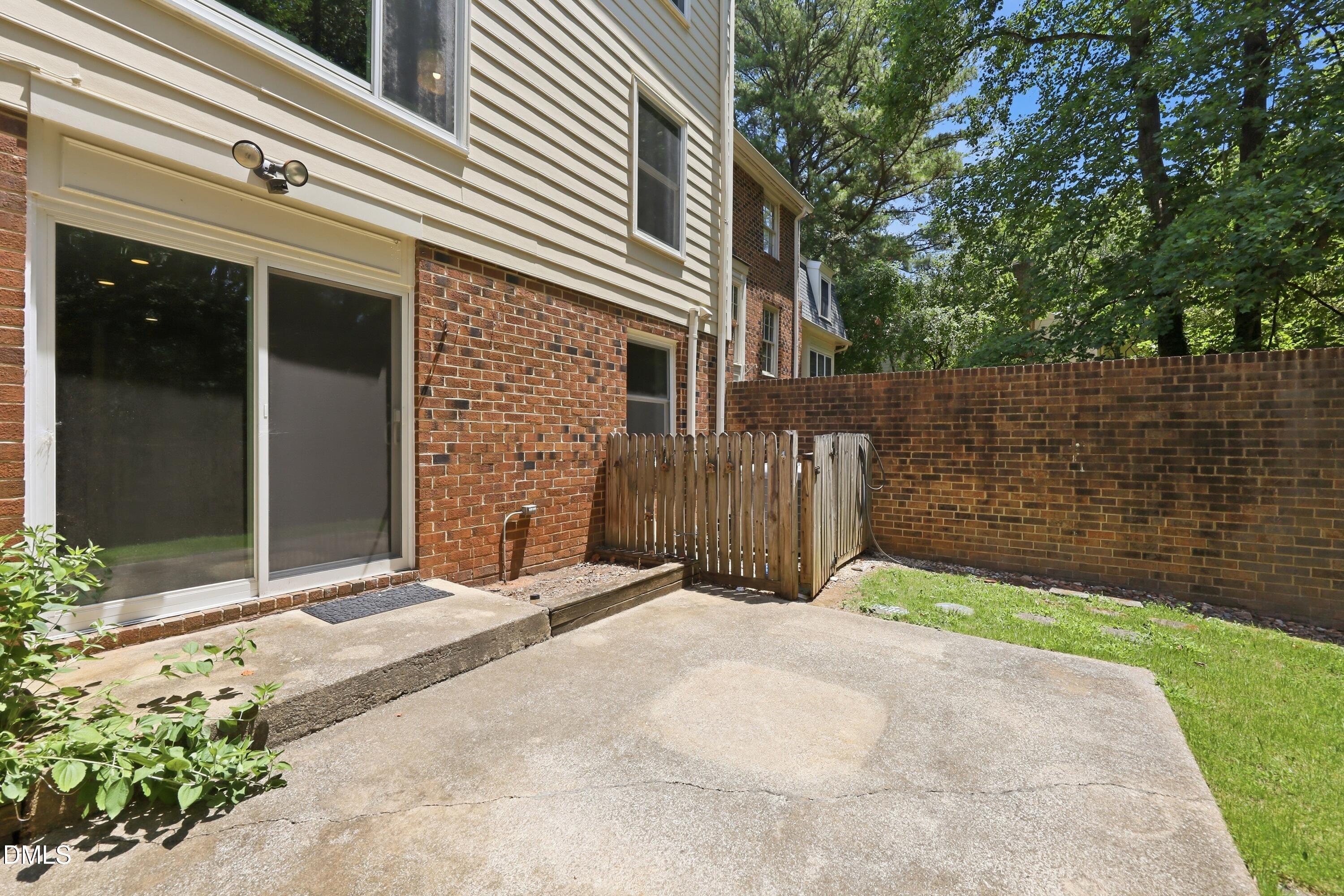 2824 Wycliff Road Property Photo 49