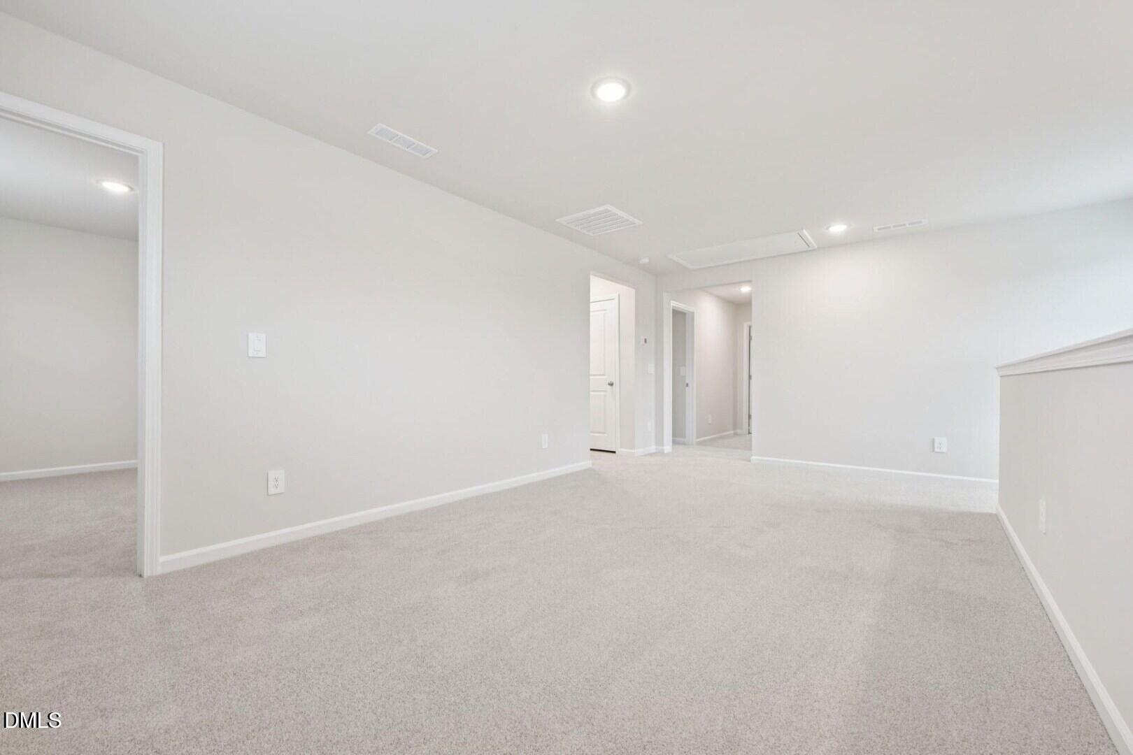 1041 Saint Lawrence Drive Property Photo 13