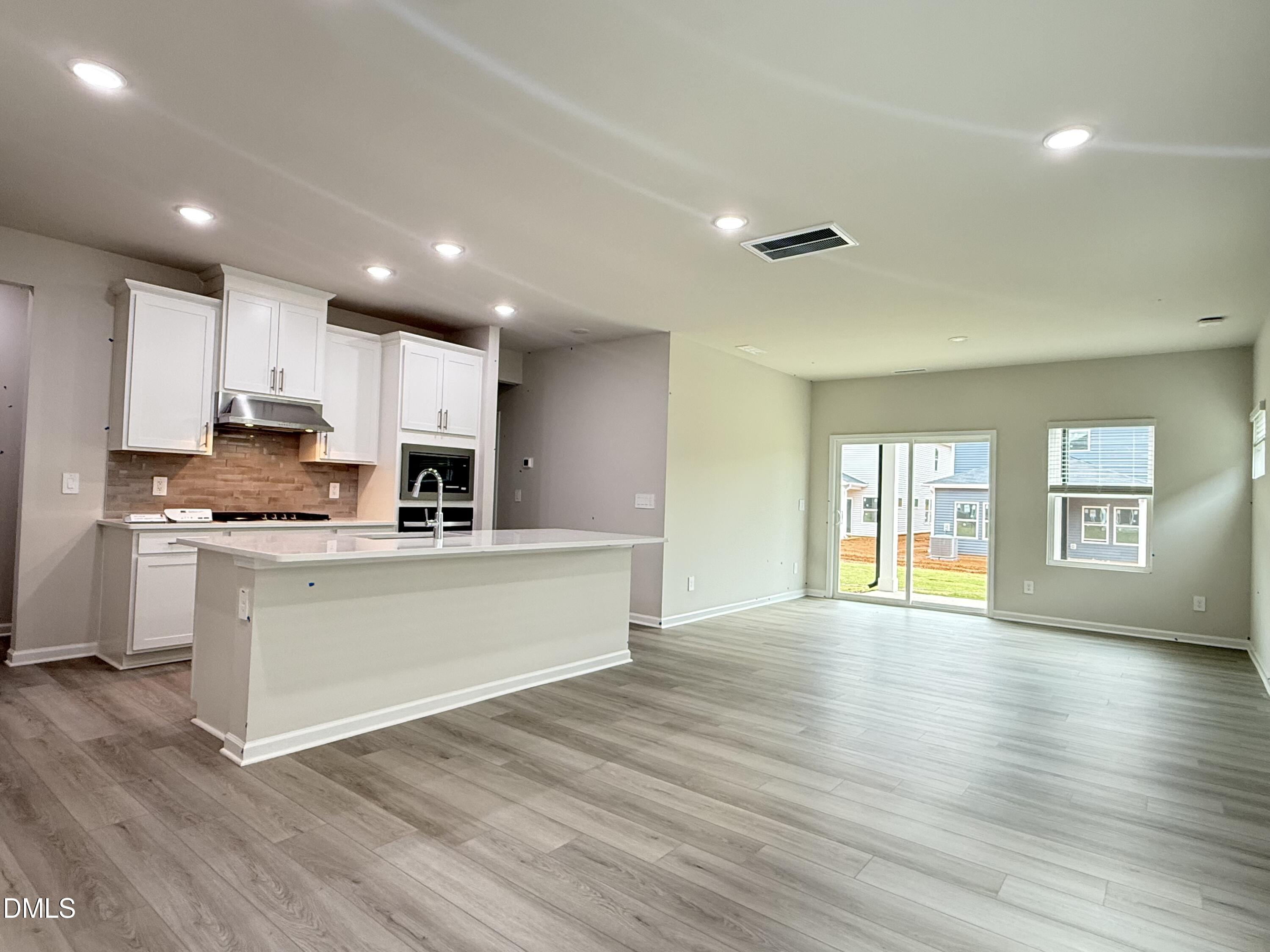 1008 Saint Lawrence Drive Property Photo 3