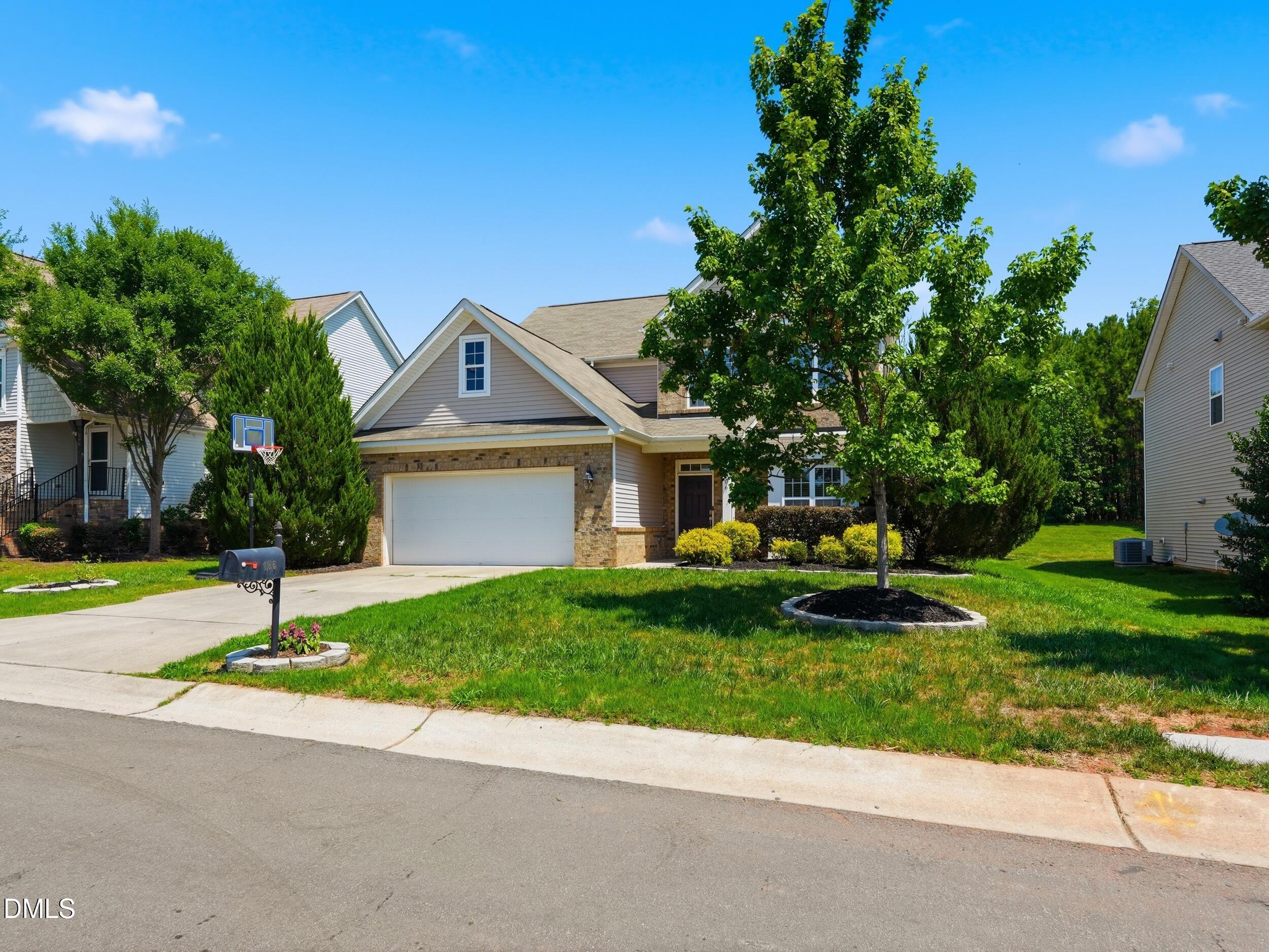 106 Holly Blossom Drive Property Photo 3