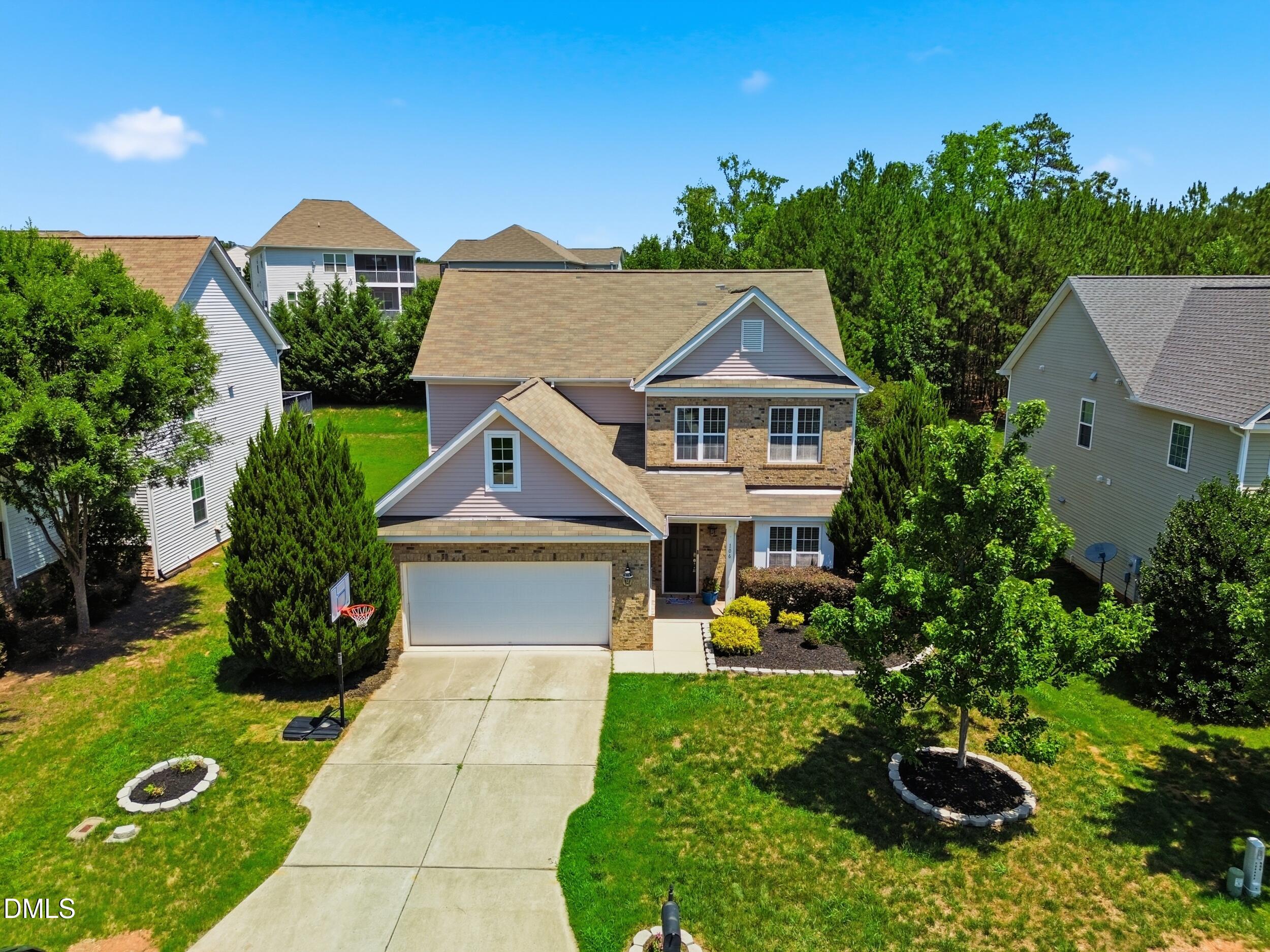 106 Holly Blossom Drive Property Photo 4
