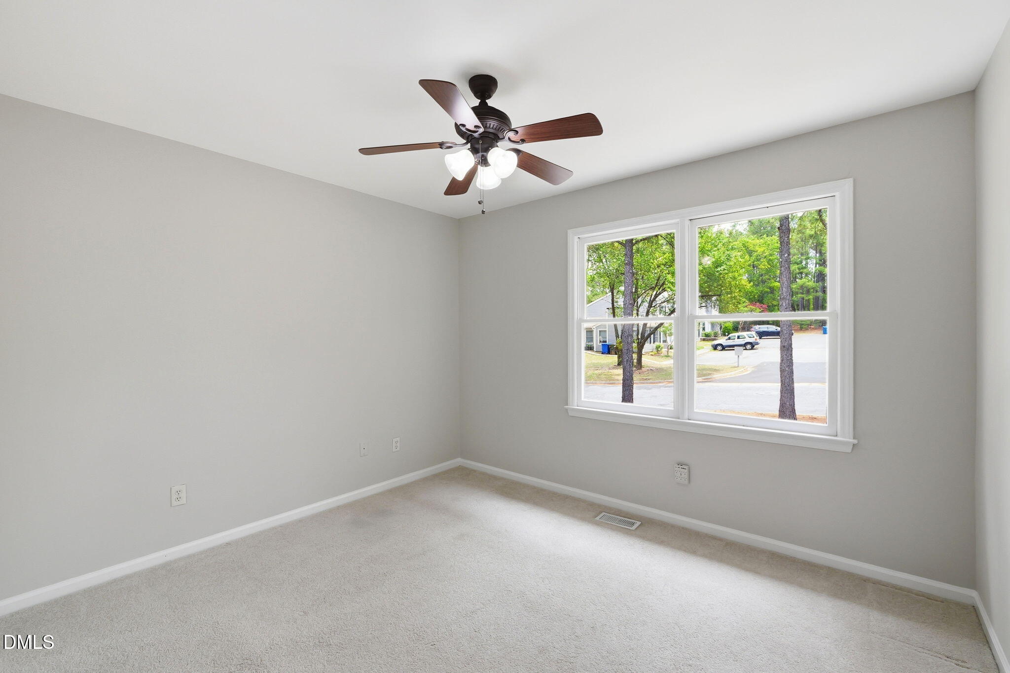 513 Darby Glen Lane Property Photo 32