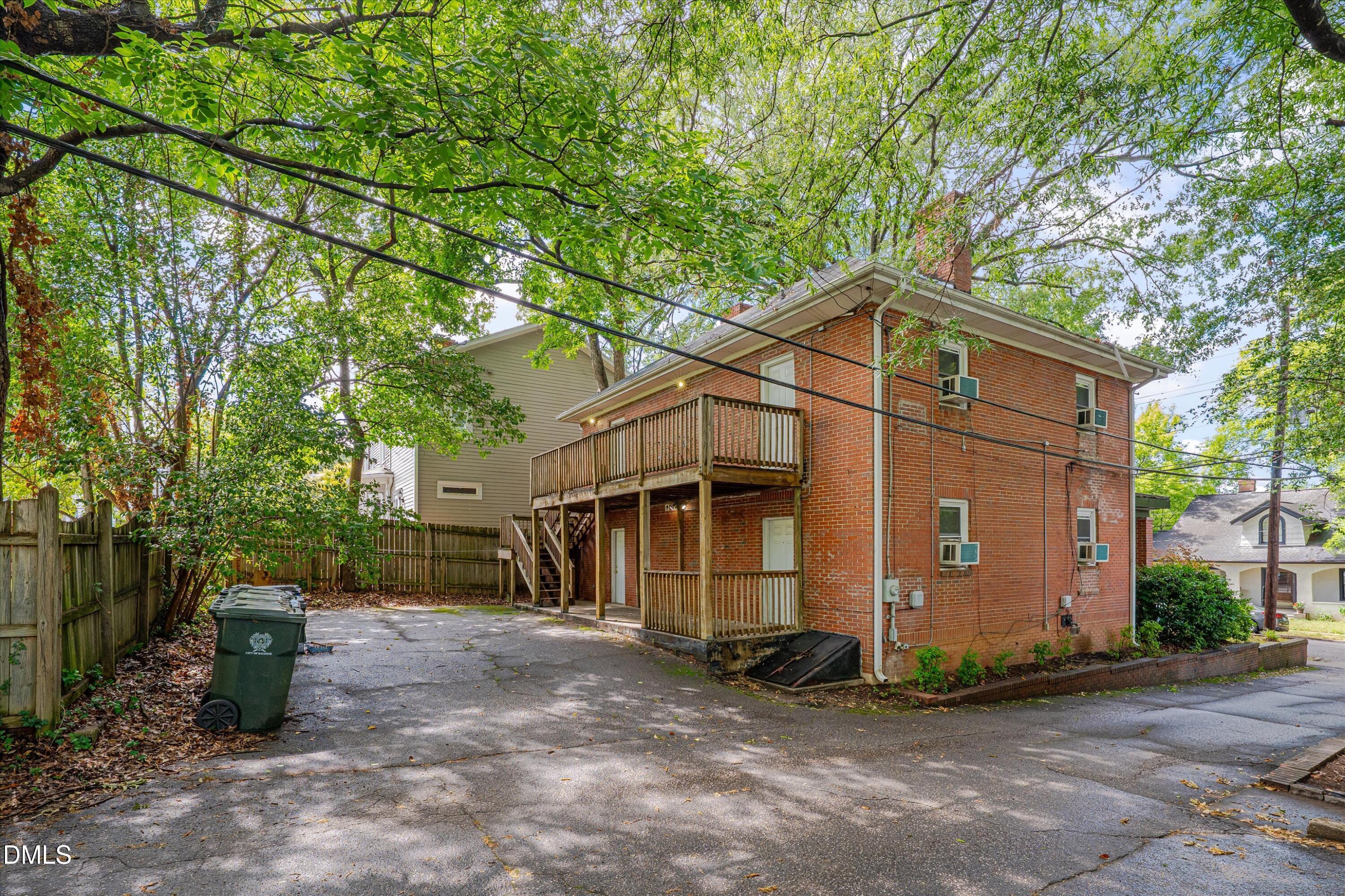513 Cleveland Street Property Photo 6
