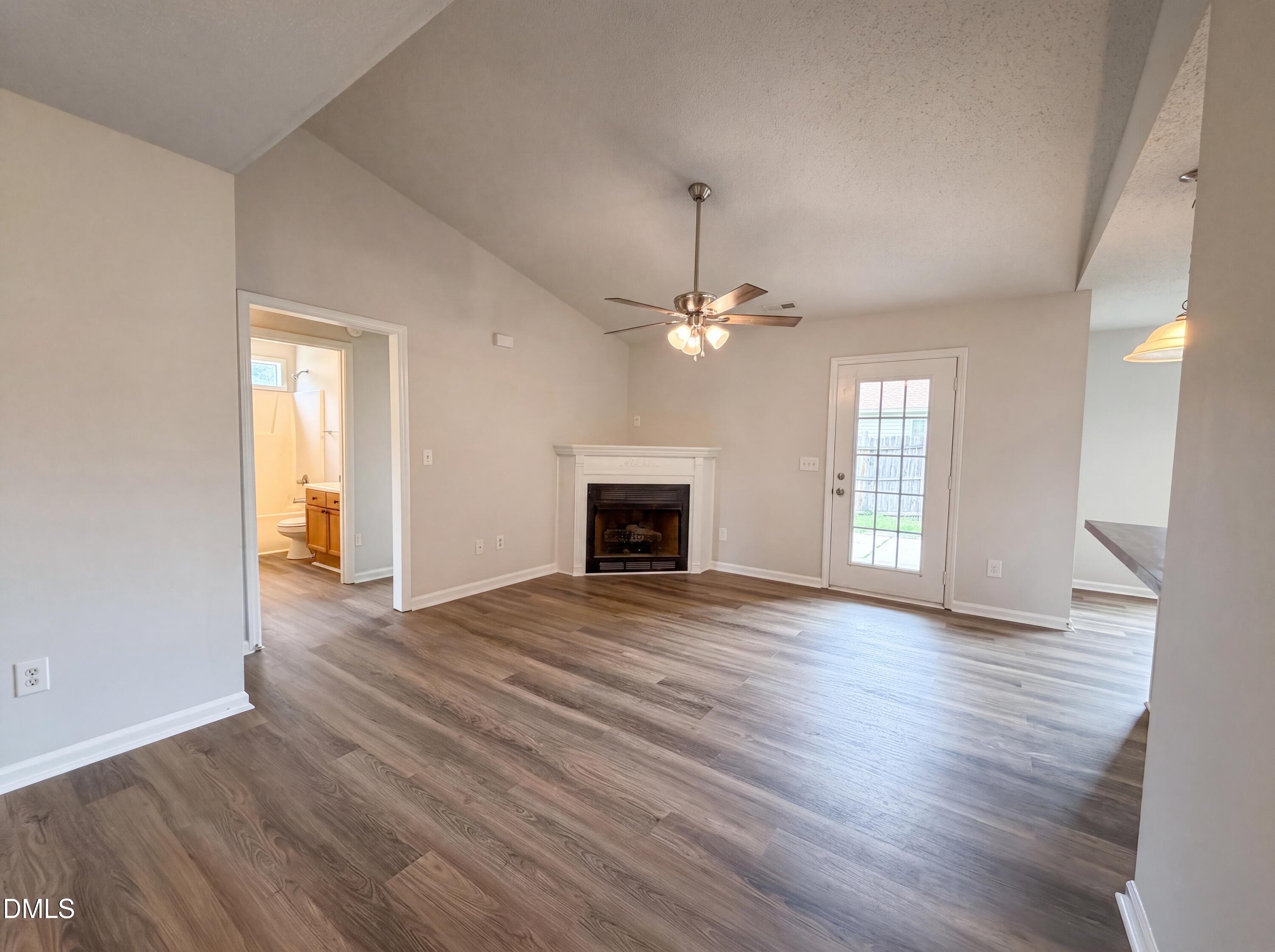 102 Reebe Circle Property Photo 4