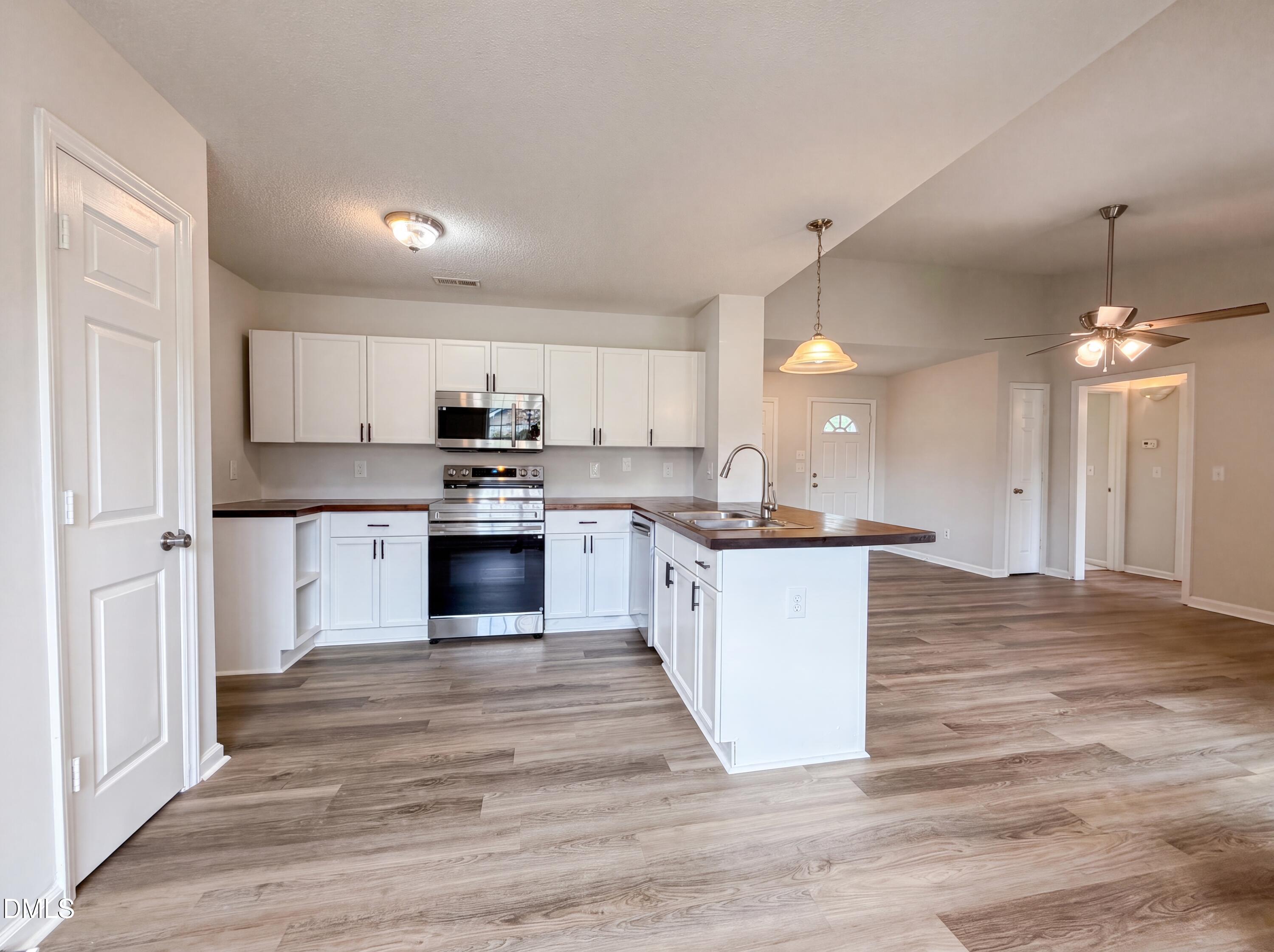 102 Reebe Circle Property Photo 7