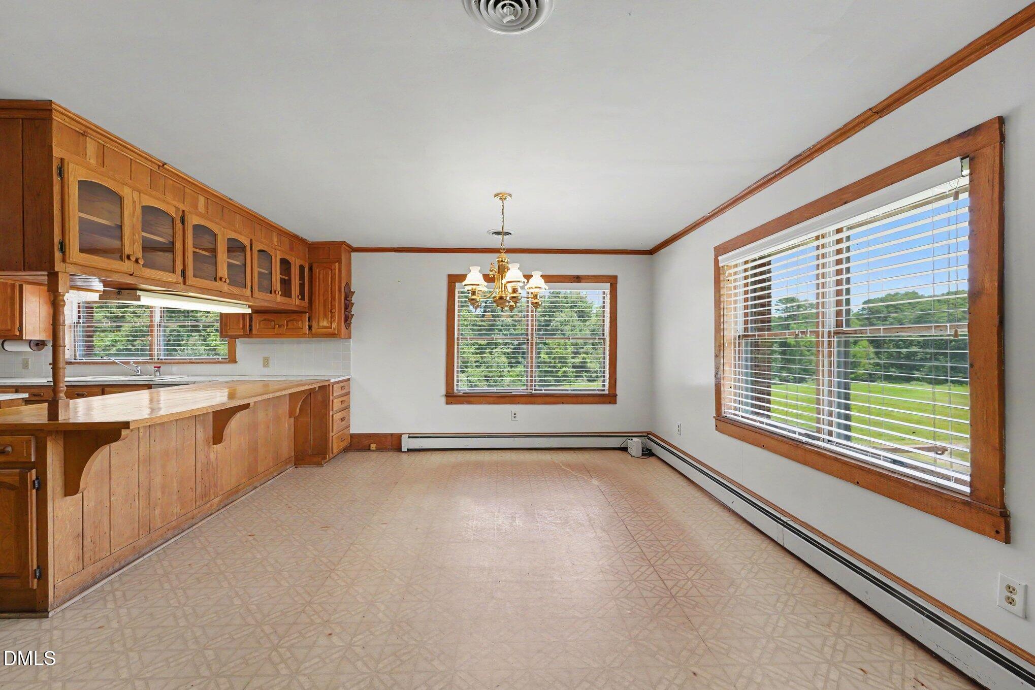 5529 Hollow Hill Road Property Photo 4
