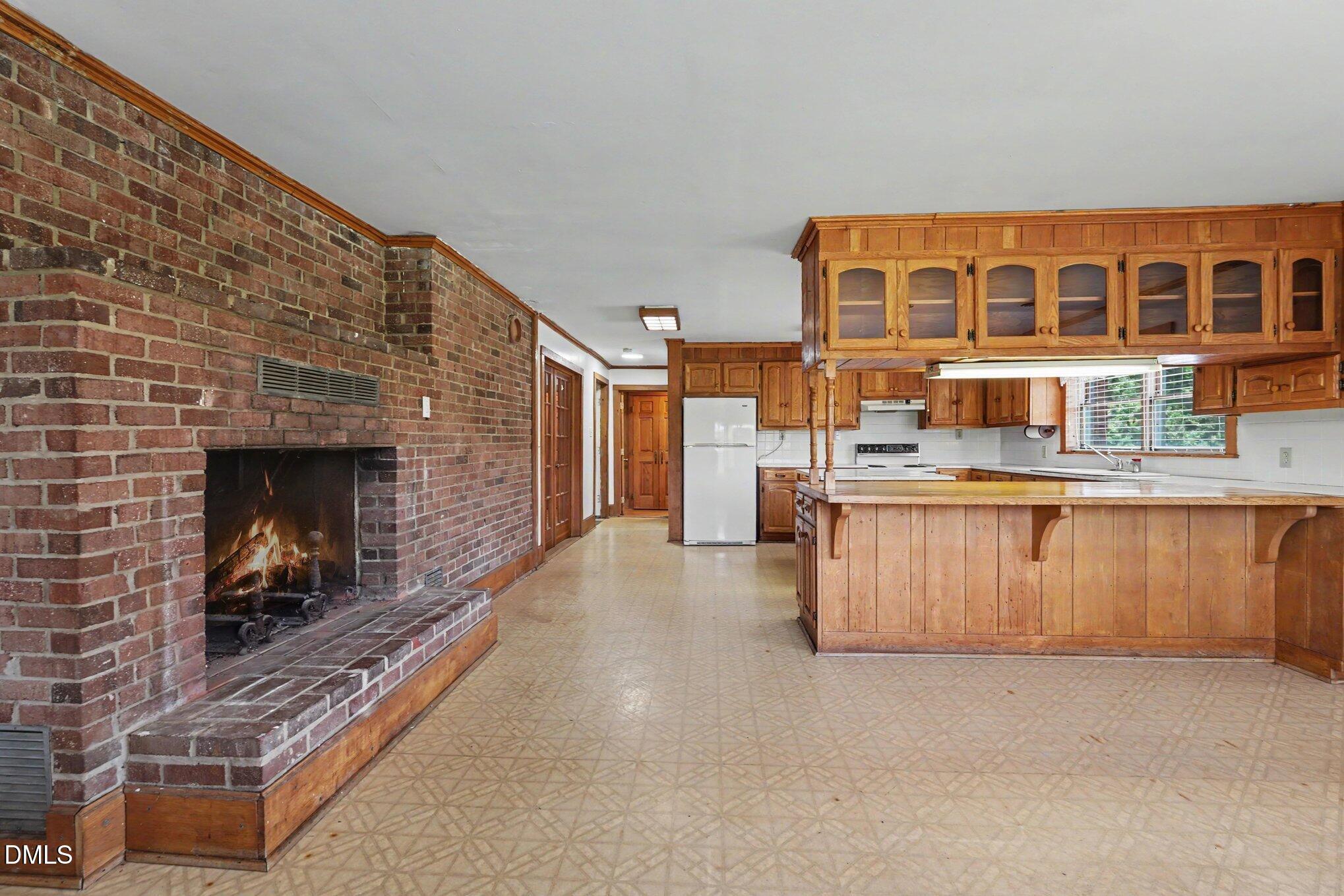 5529 Hollow Hill Road Property Photo 8